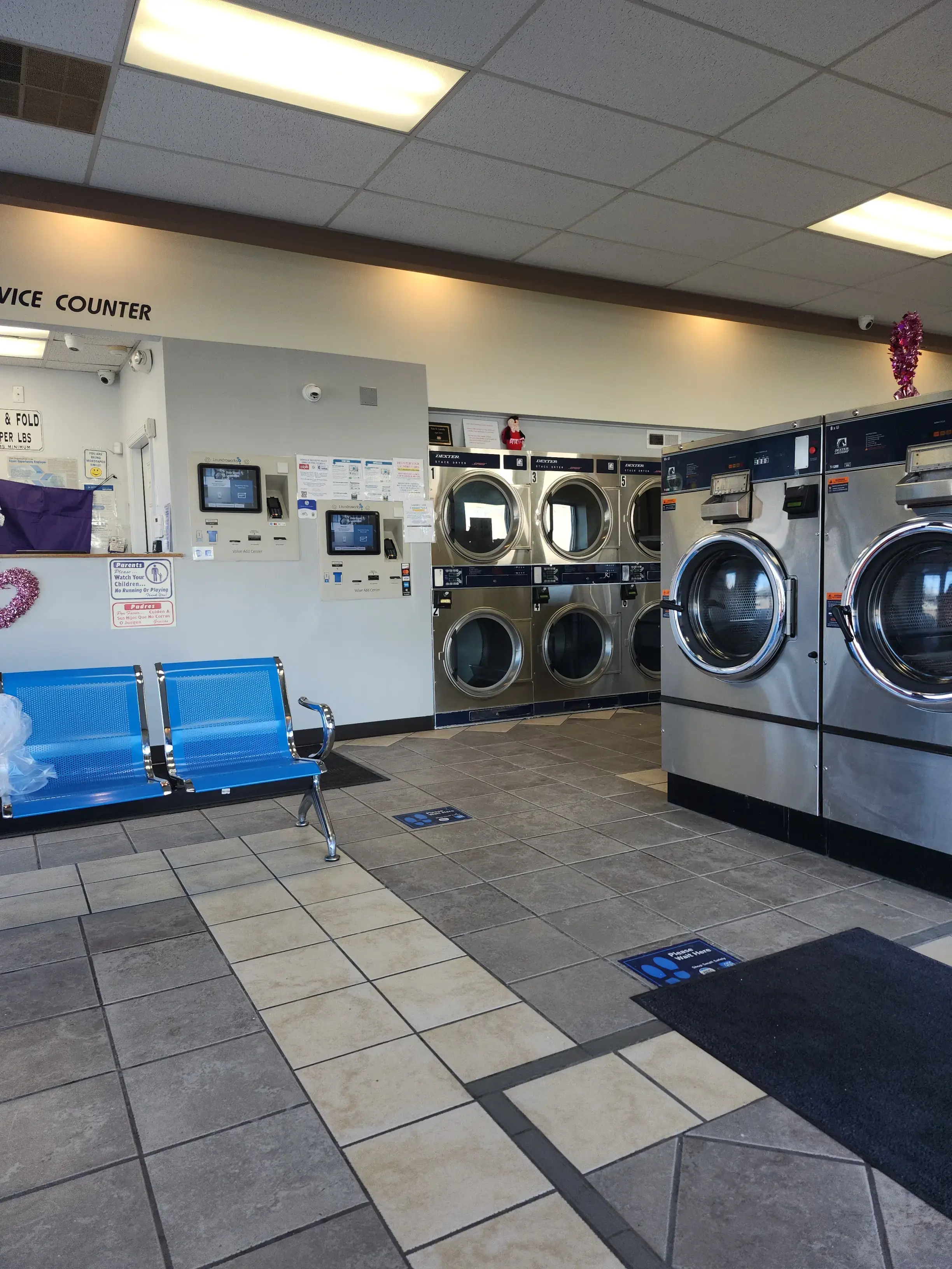 State Street Laundromat - Image 18