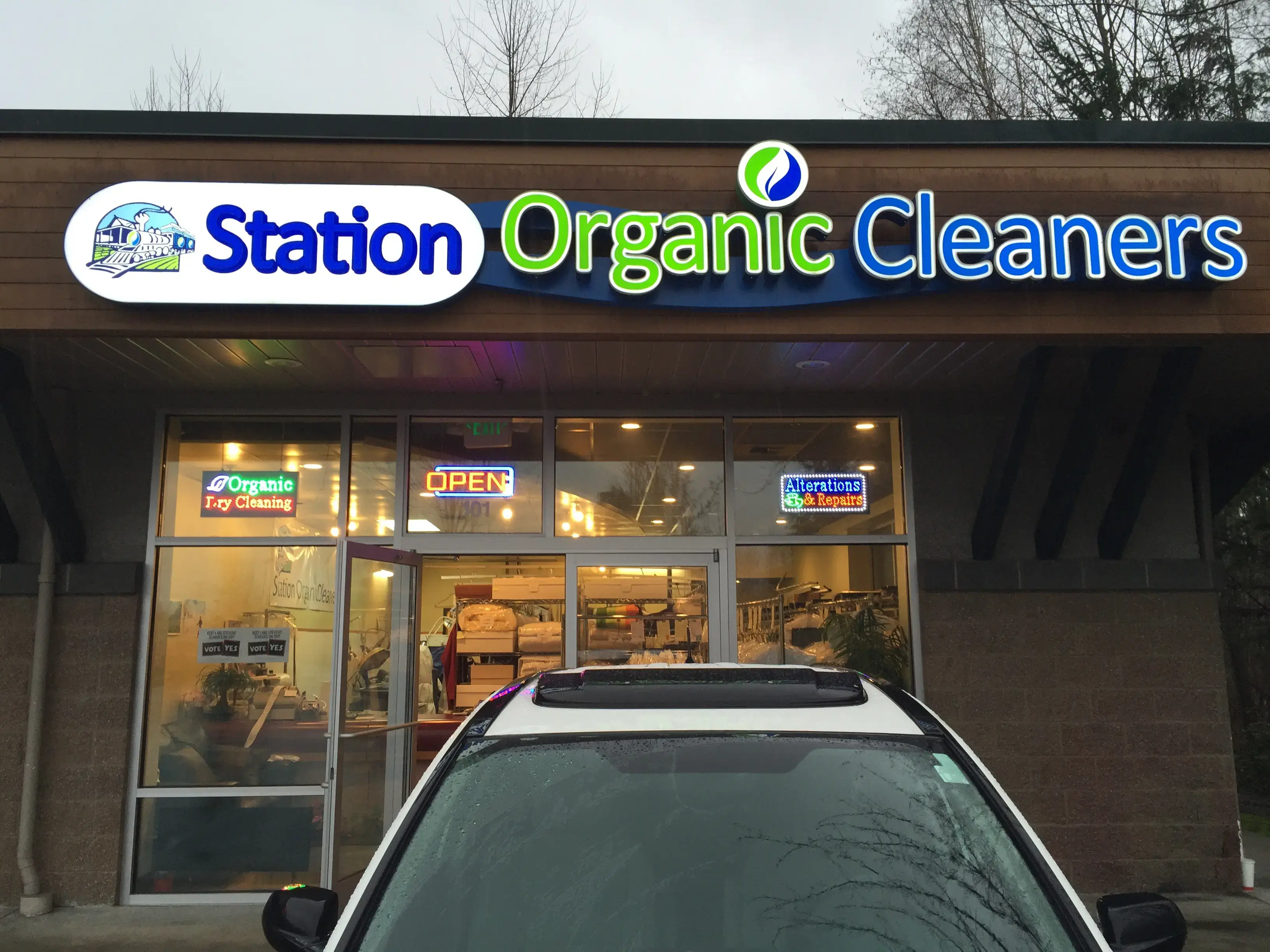 Station Organic Dry Cleaners - Image 6