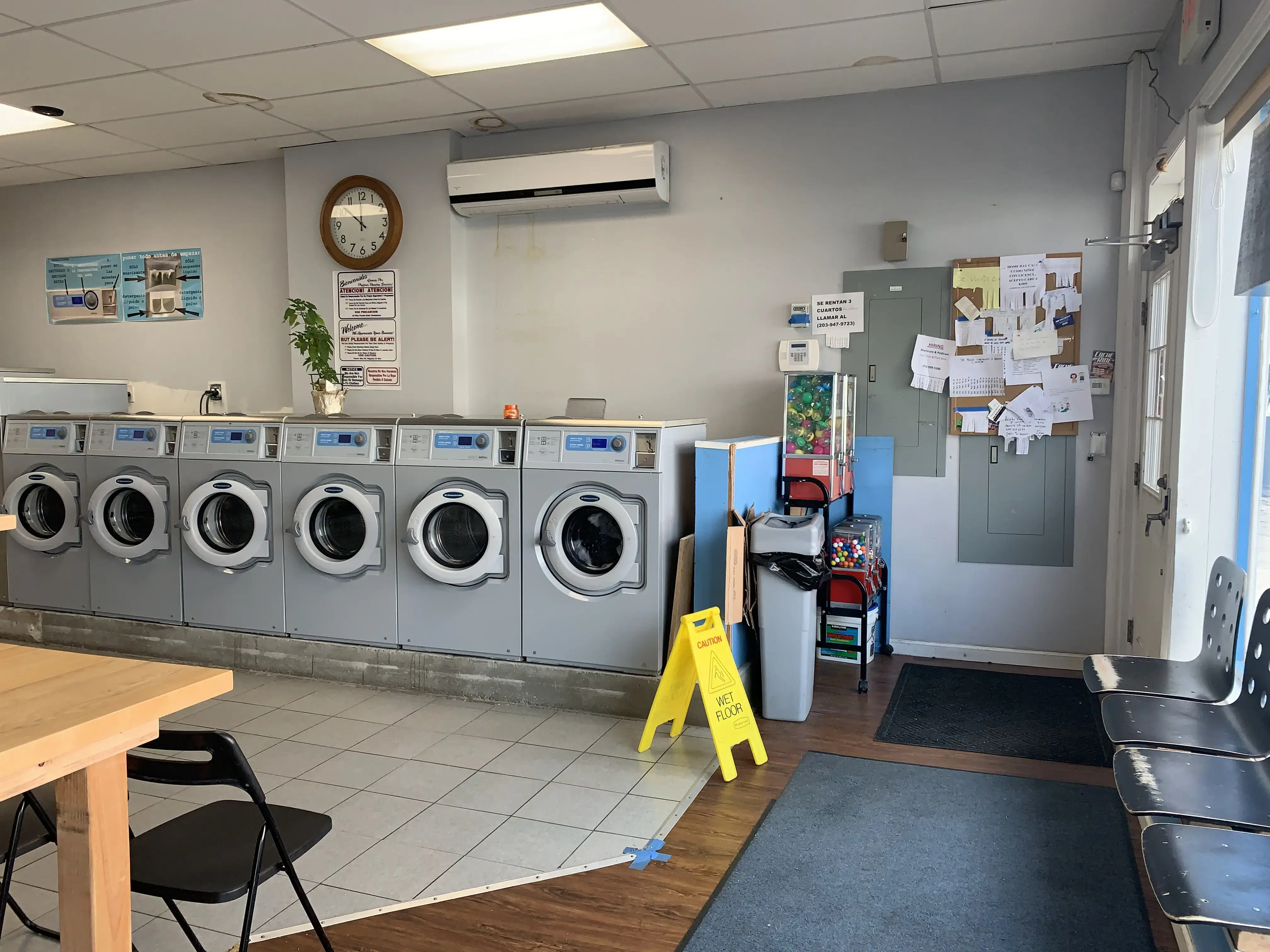 Stay Fresh Laundromat - Image 17