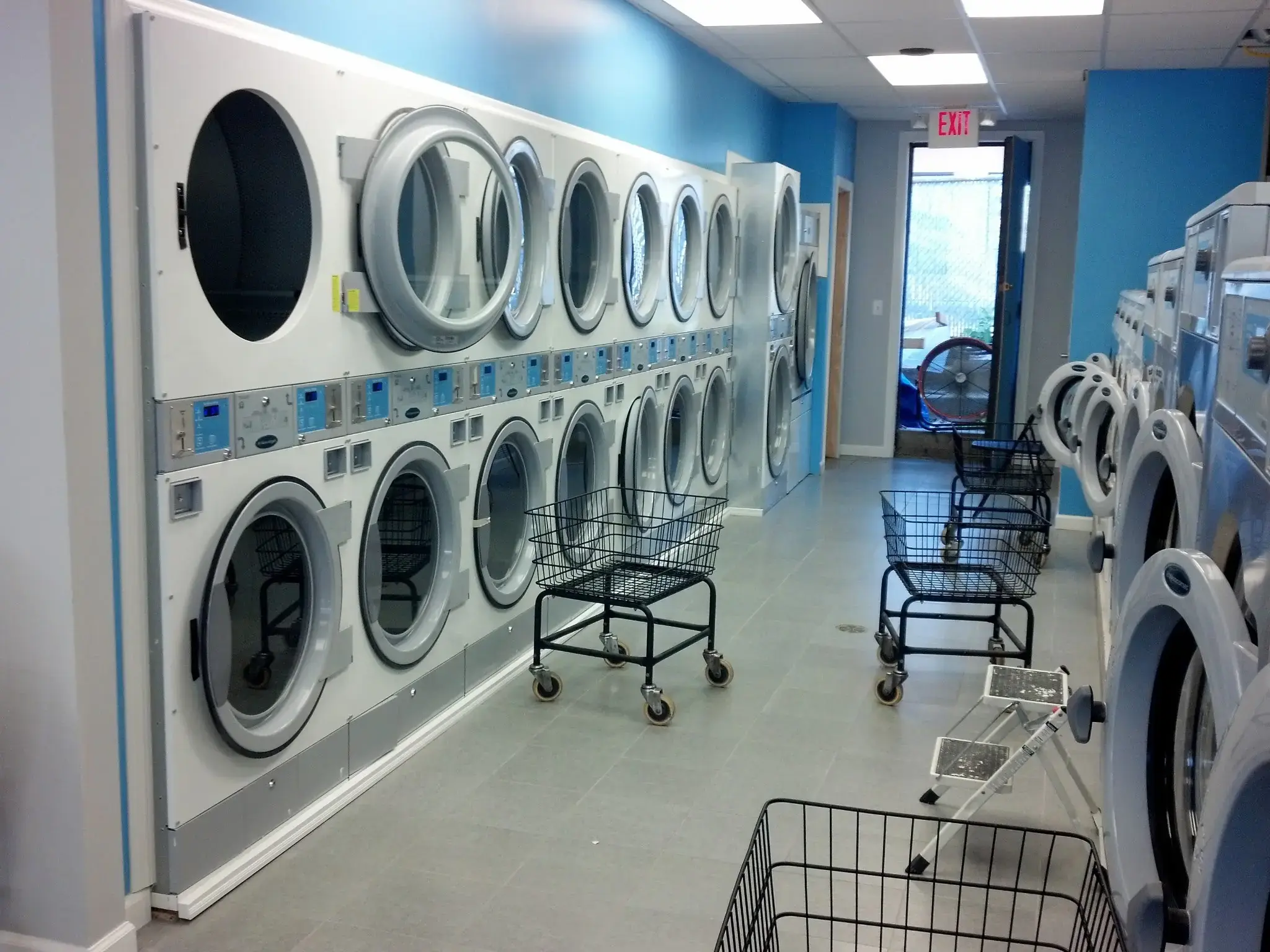 Stay Fresh Laundromat - Image 20