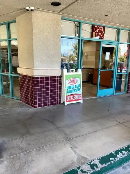 Steamer Dry Cleaners - Image 9