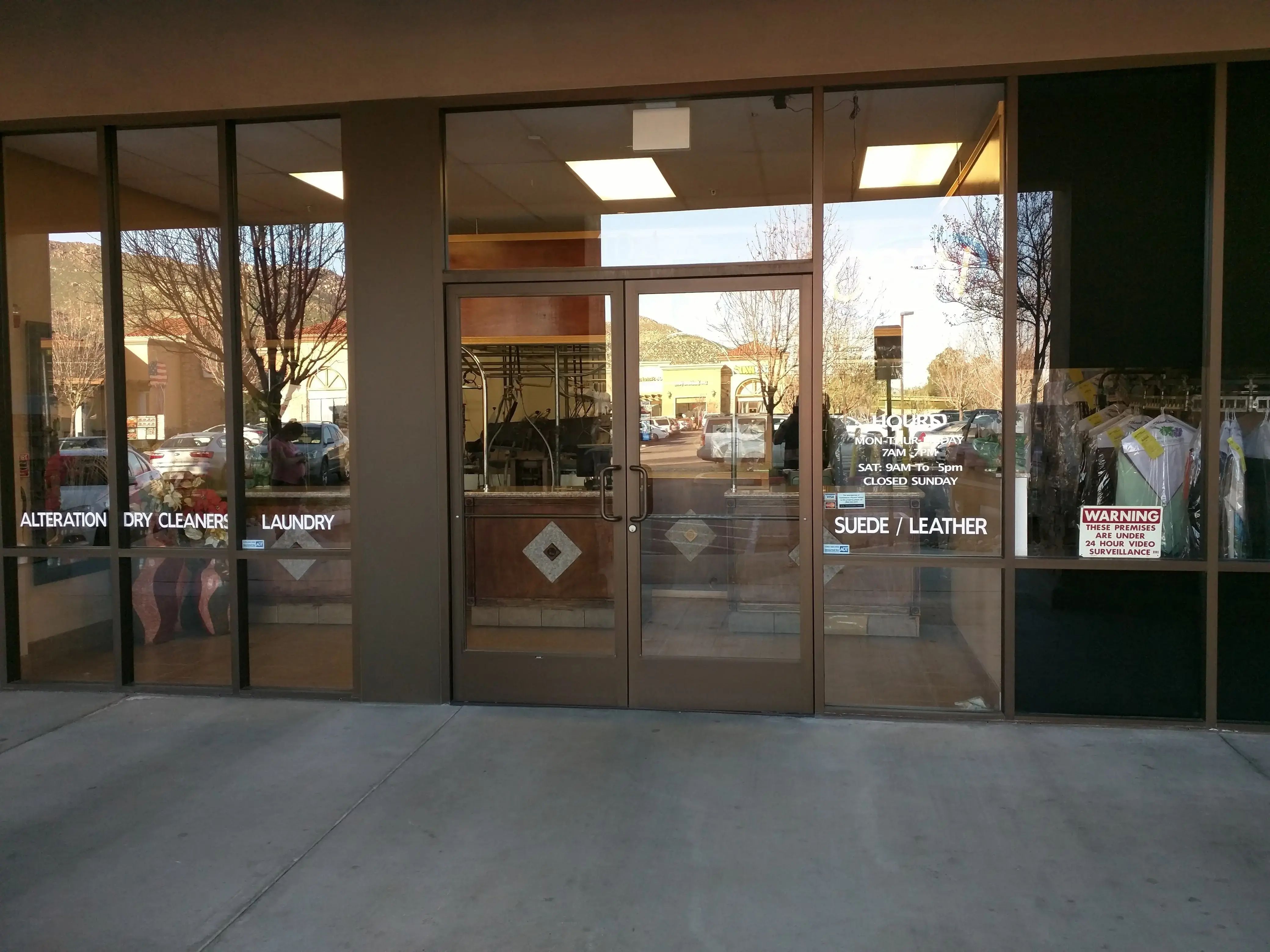 Steamers Fine Dry Cleaners - Image 5