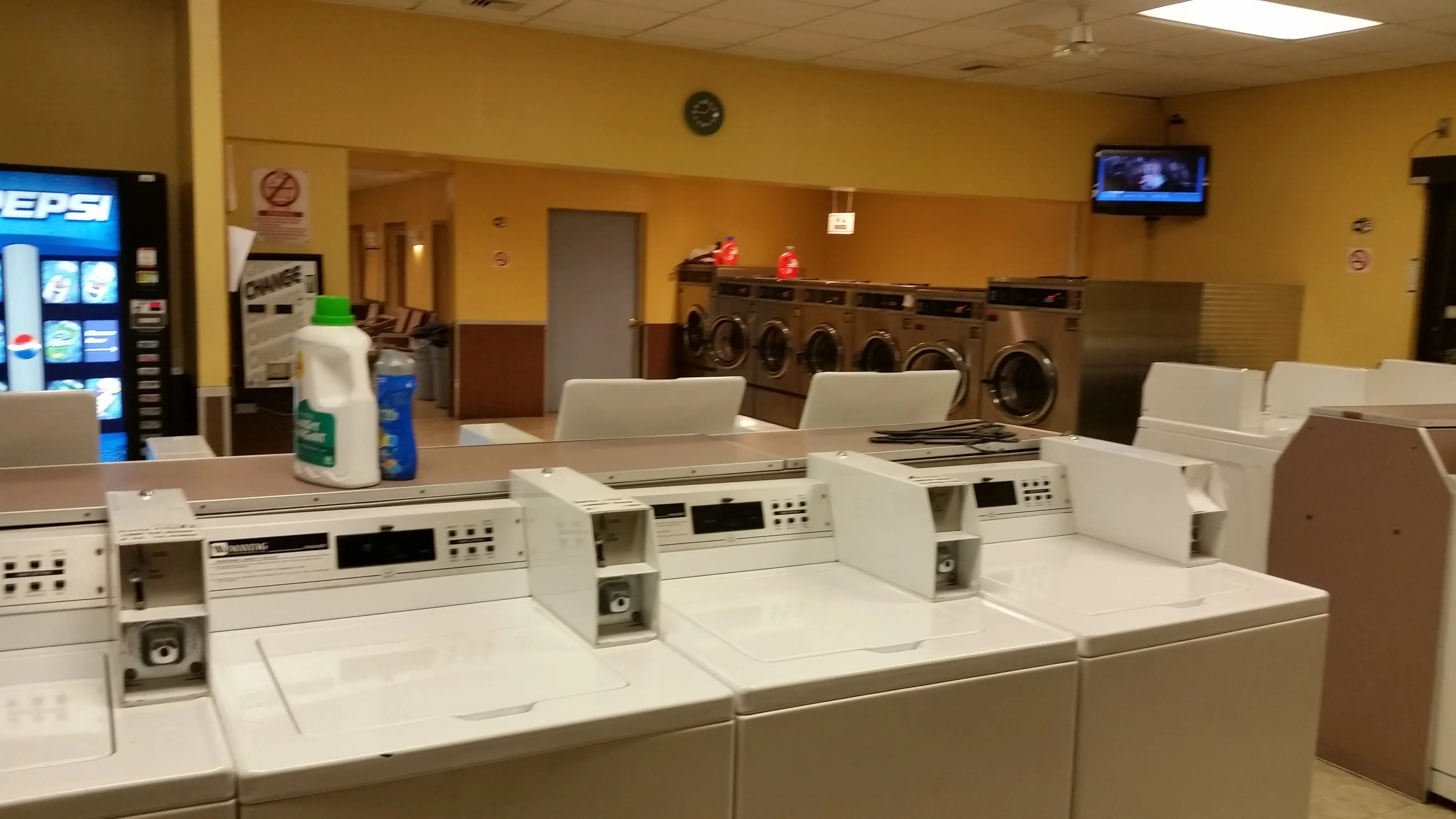 Steininger's Laundry thumbnail 12