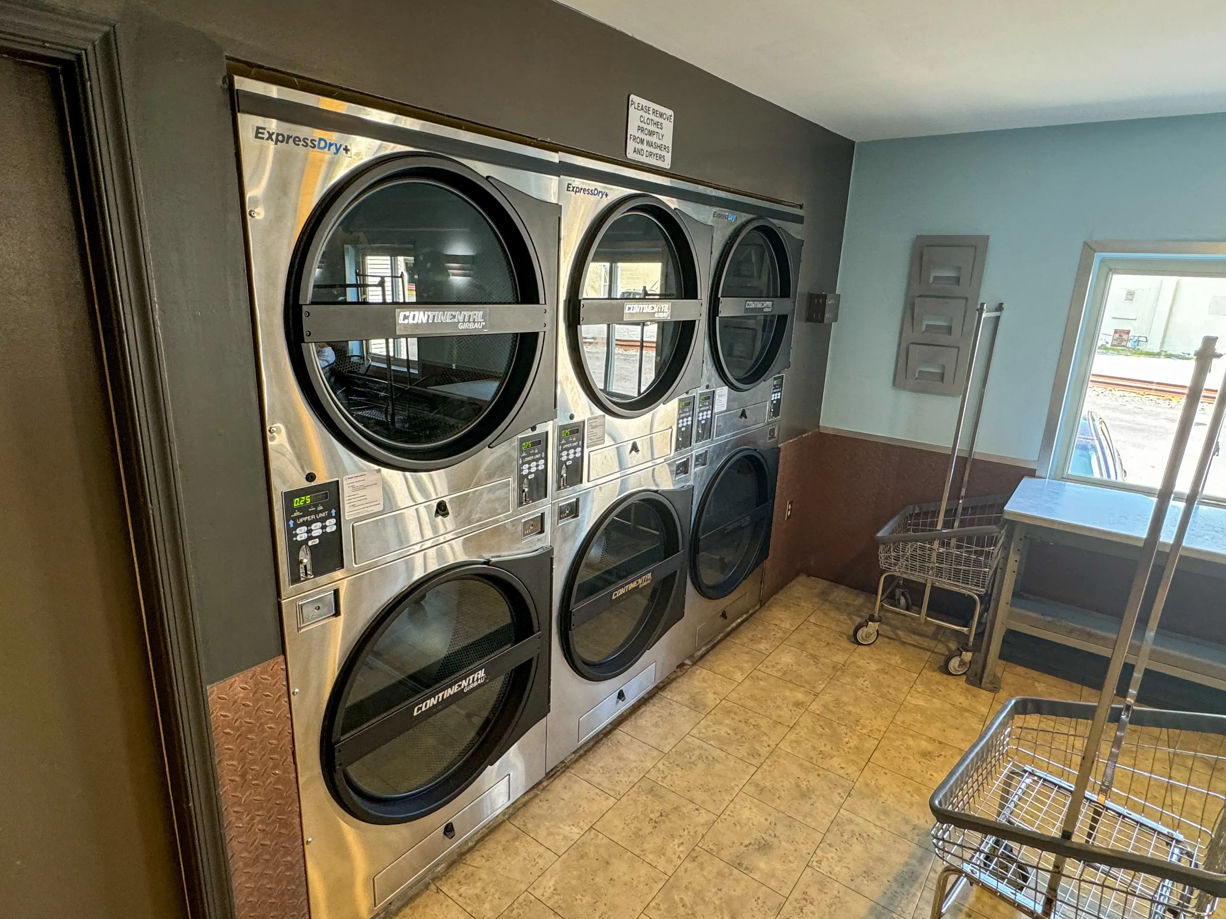 Steininger's Laundry thumbnail 14