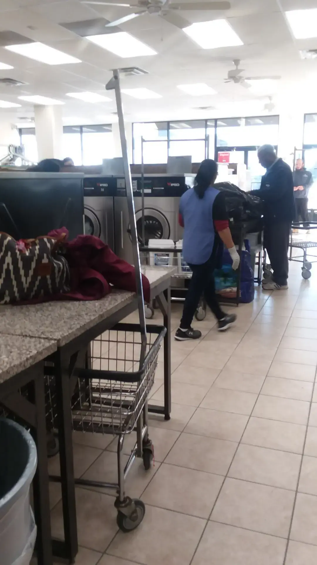 Sterling Herndon Laundromat thumbnail 11