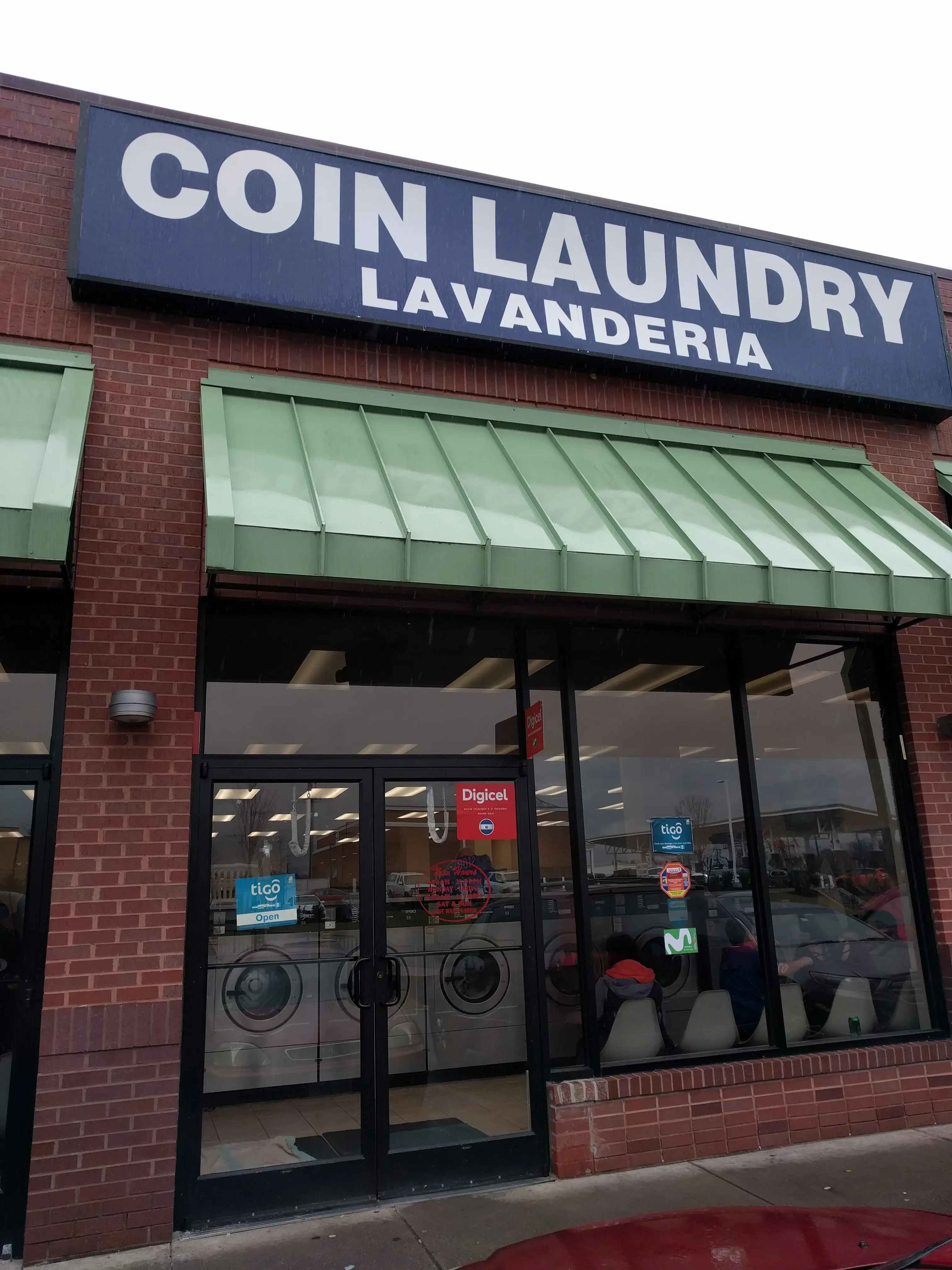 Sterling Herndon Laundromat - Image 8