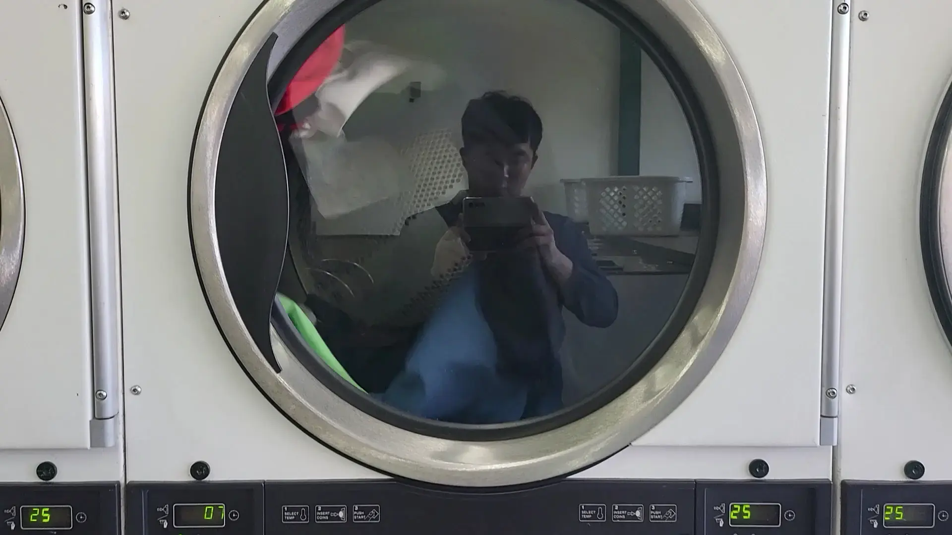 Stop-N-Wash Coin Laundry thumbnail 2