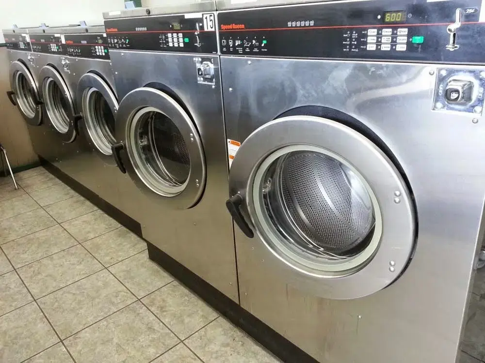 Stop-N-Wash Coin Laundry - Image 18