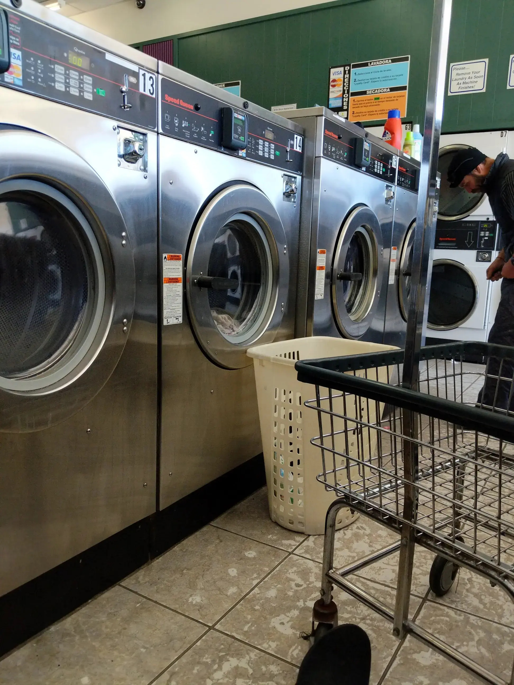 Stop-N-Wash Coin Laundry thumbnail 3