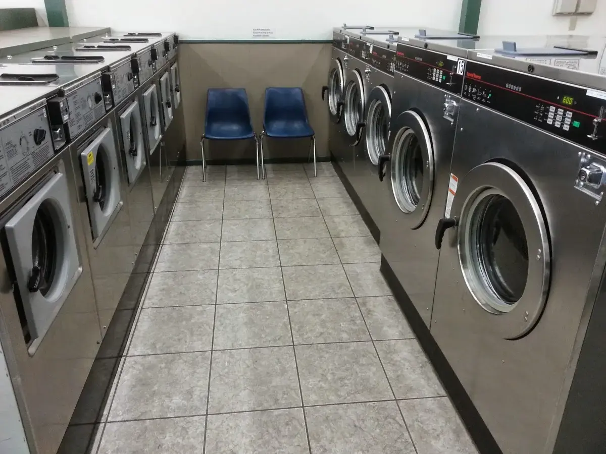 Stop-N-Wash Coin Laundry thumbnail 16