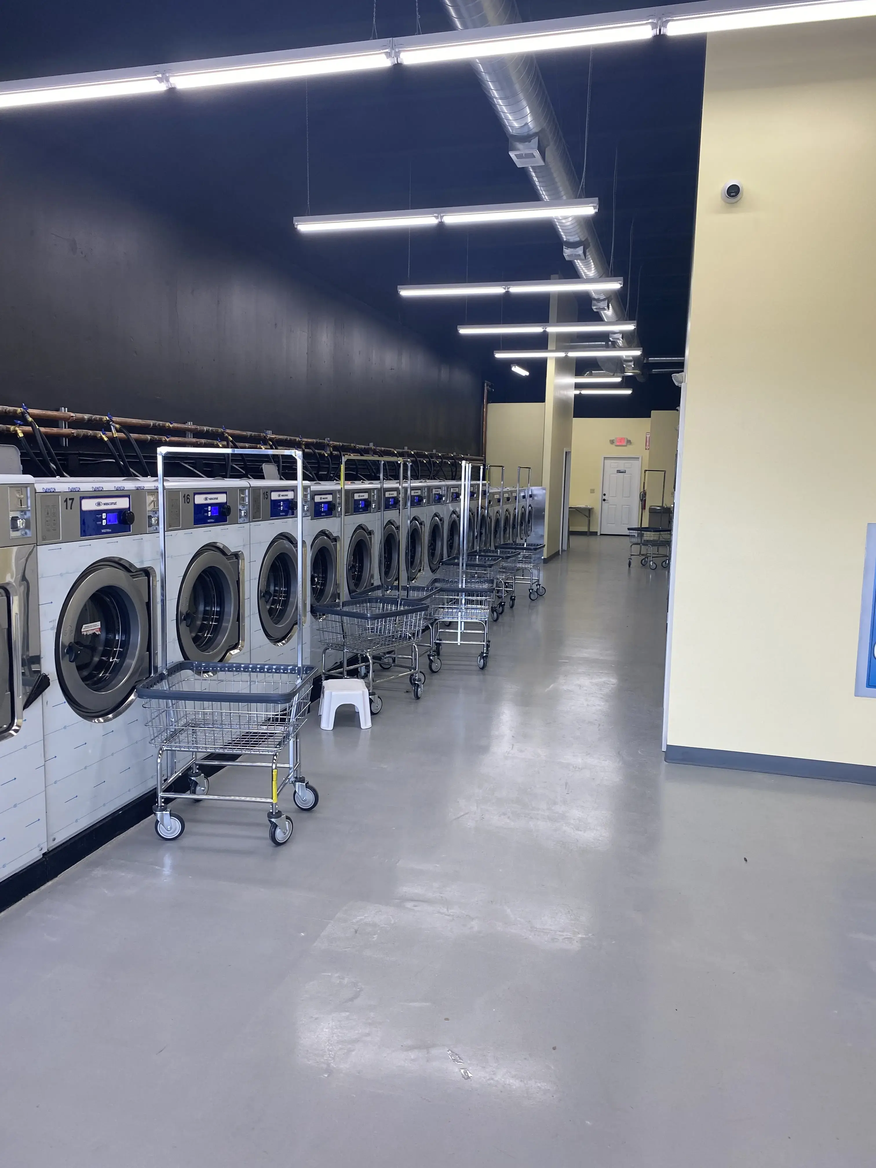 Stop N Wash laundromat thumbnail 5