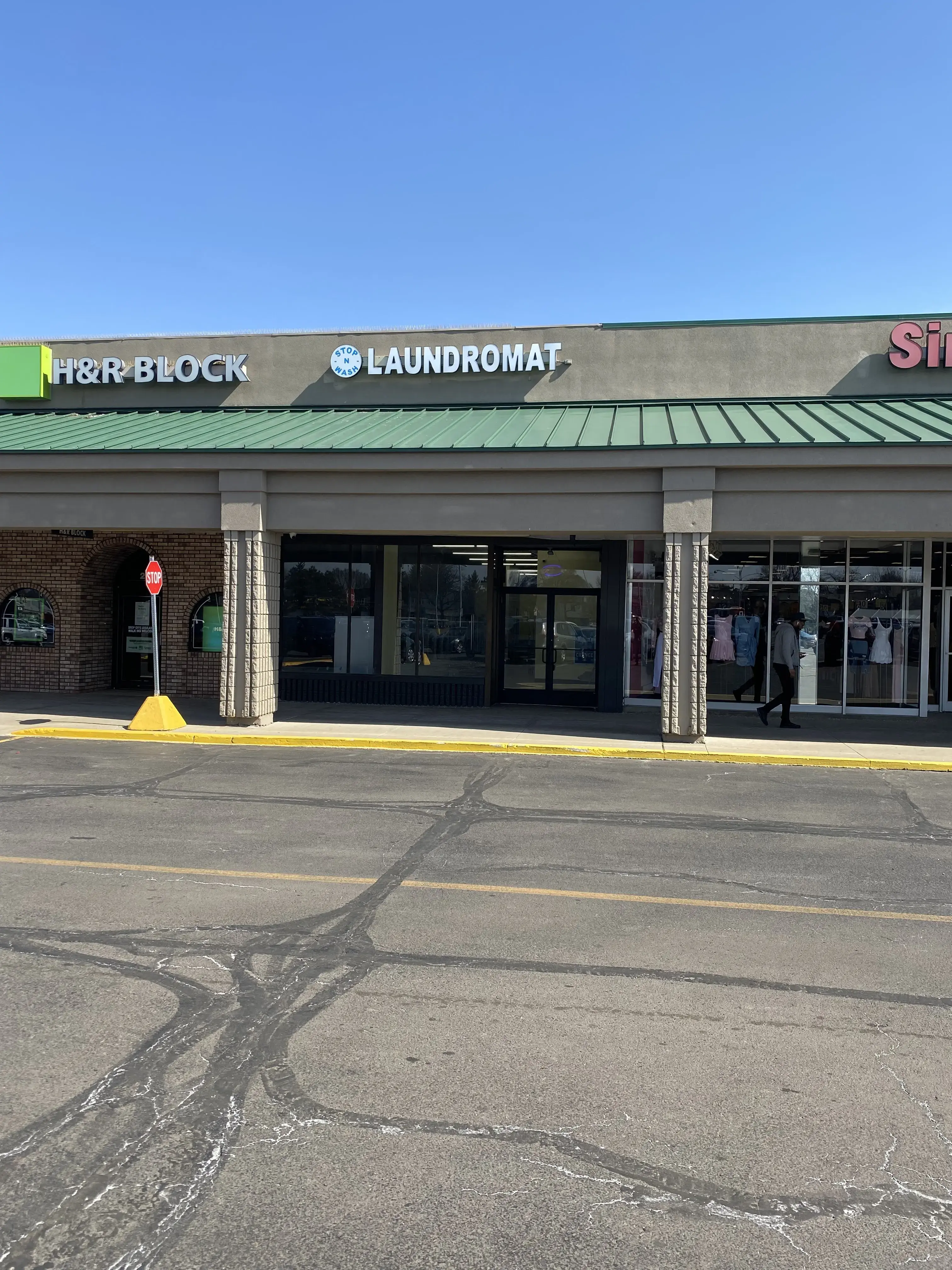 Stop N Wash laundromat location