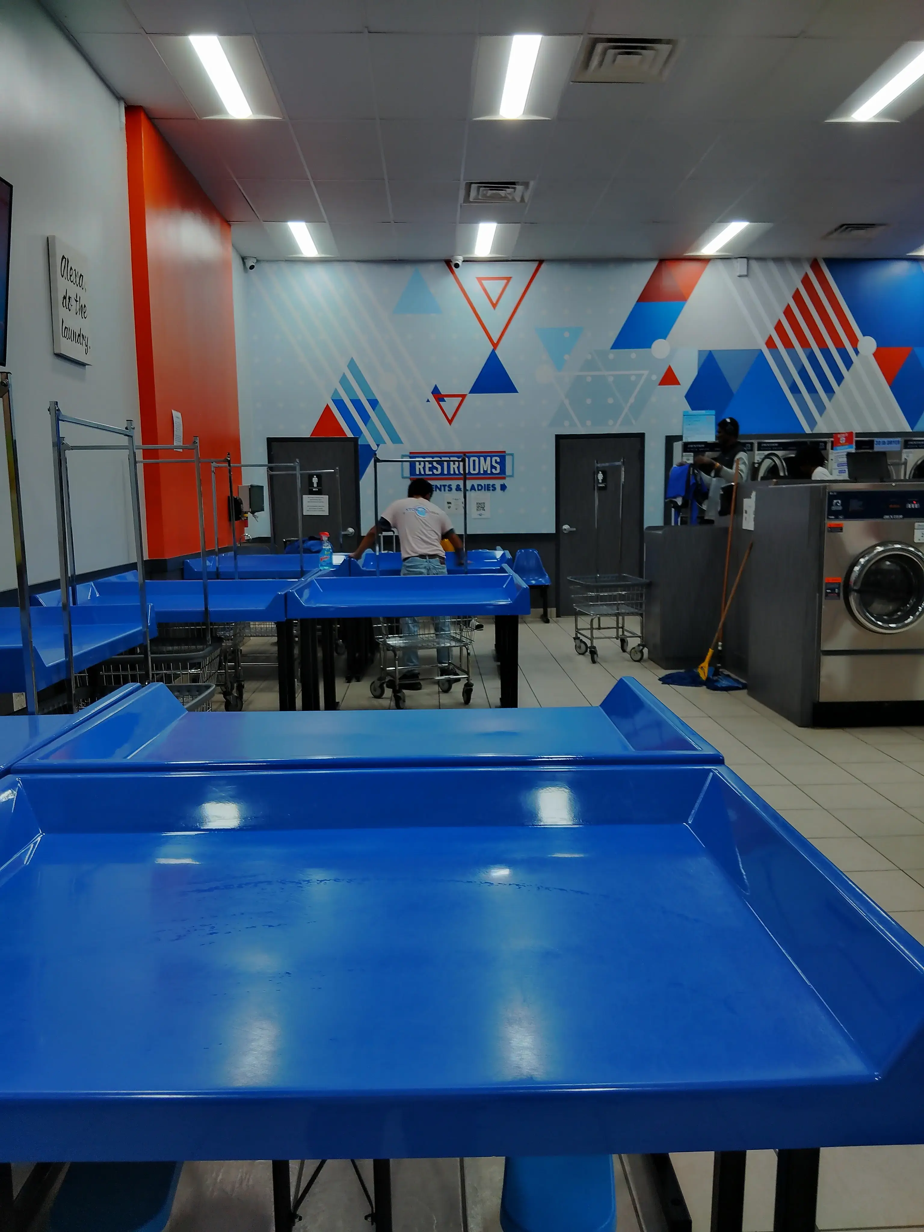 STOP N WASH WASHATERIA - Image 4