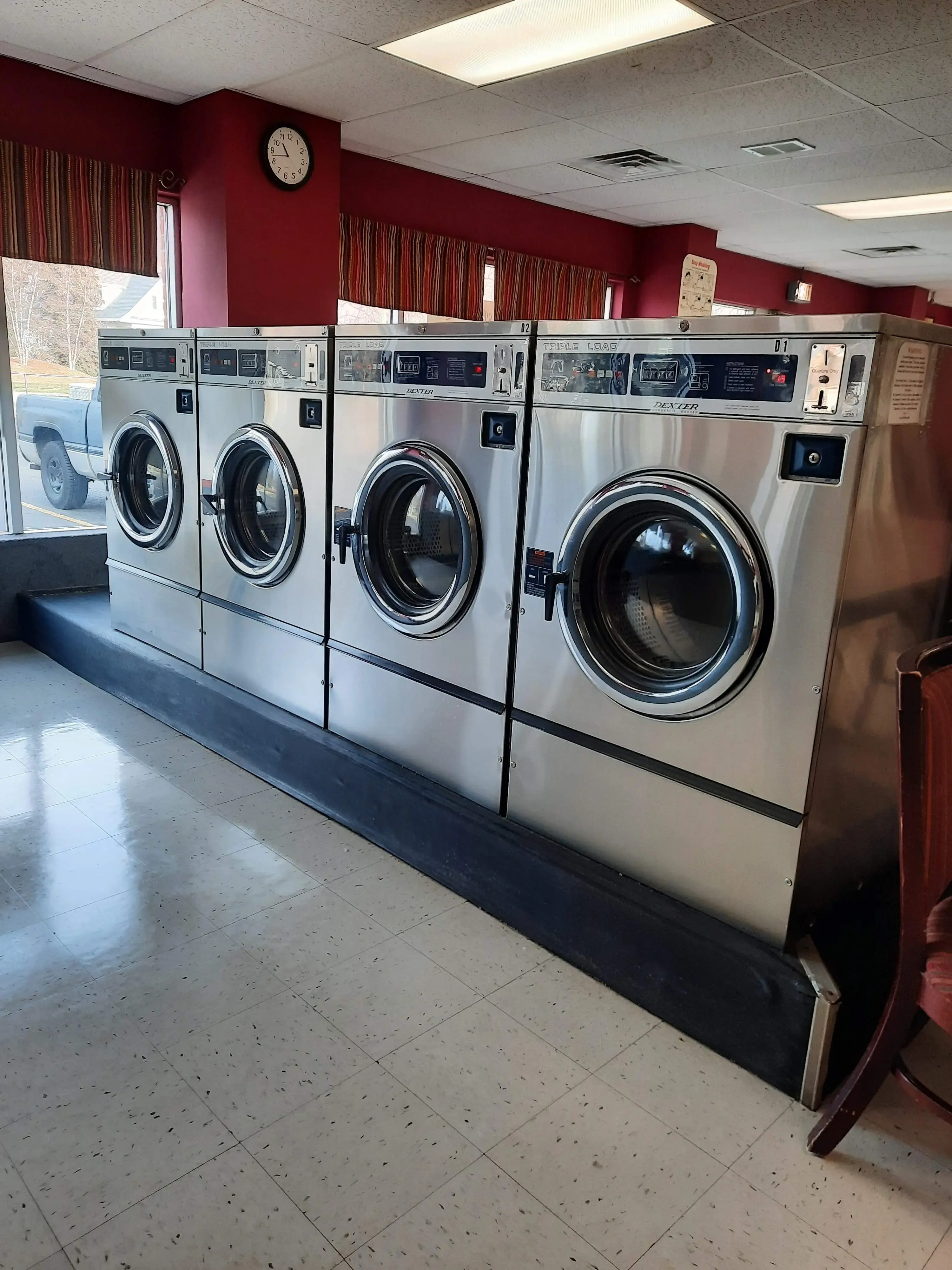 Stoughton Laundromat - Image 1