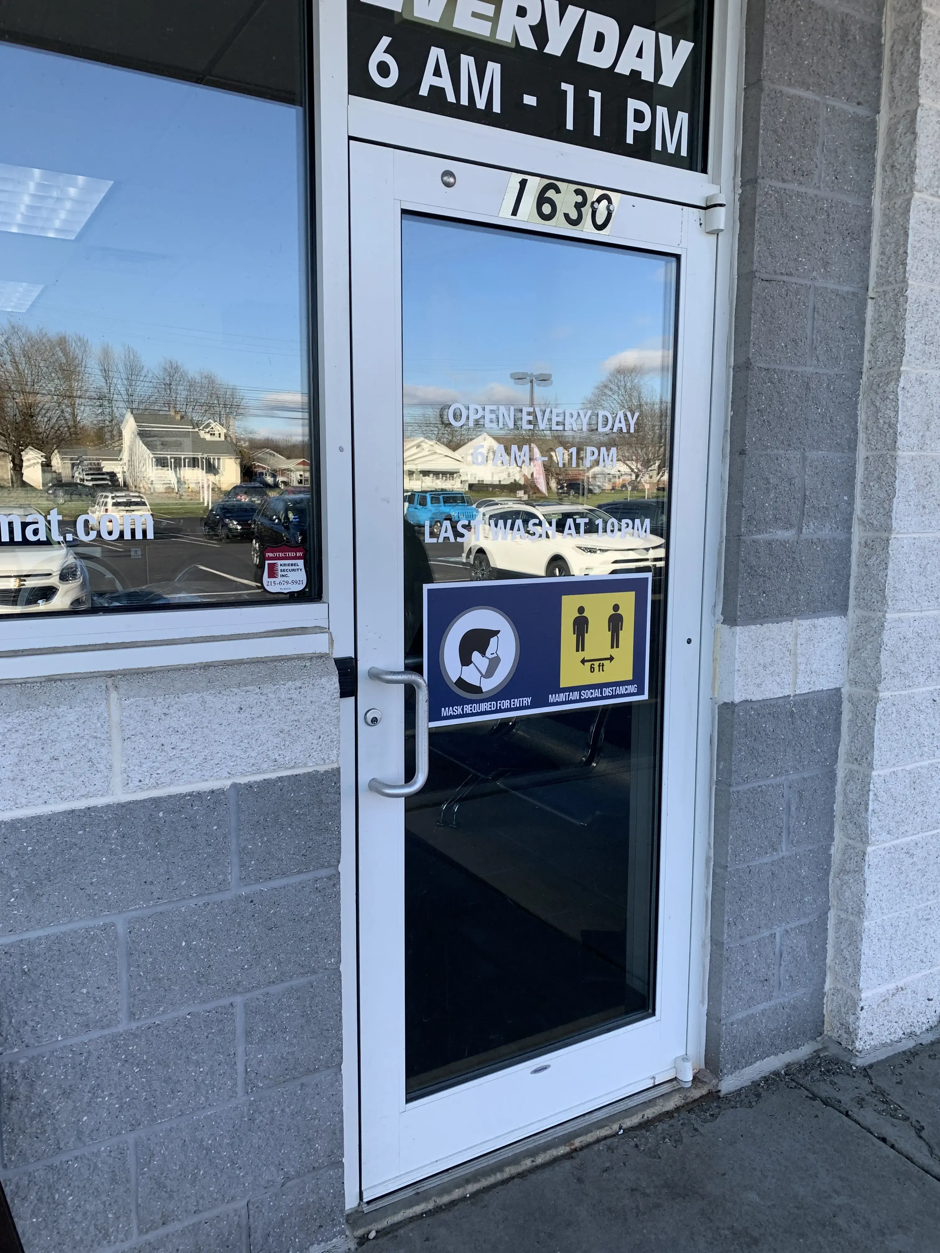 Stowe Laundromat - Modern Maytag Laundry | Best self service facility in Stowe PA and Pottstown areas | Coin free - Image 5