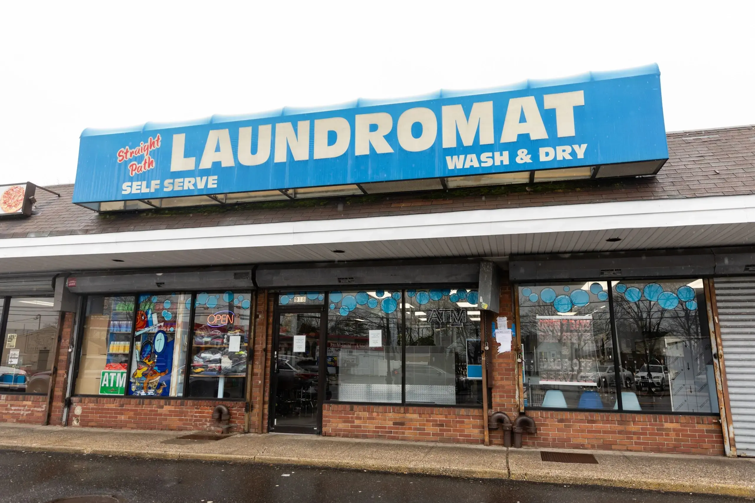 Straight Path Laundromat thumbnail 2
