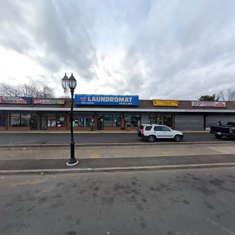 Straight Path Laundromat - Image 19