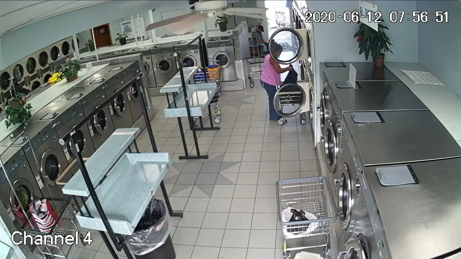 Straight Path Laundromat - Image 10