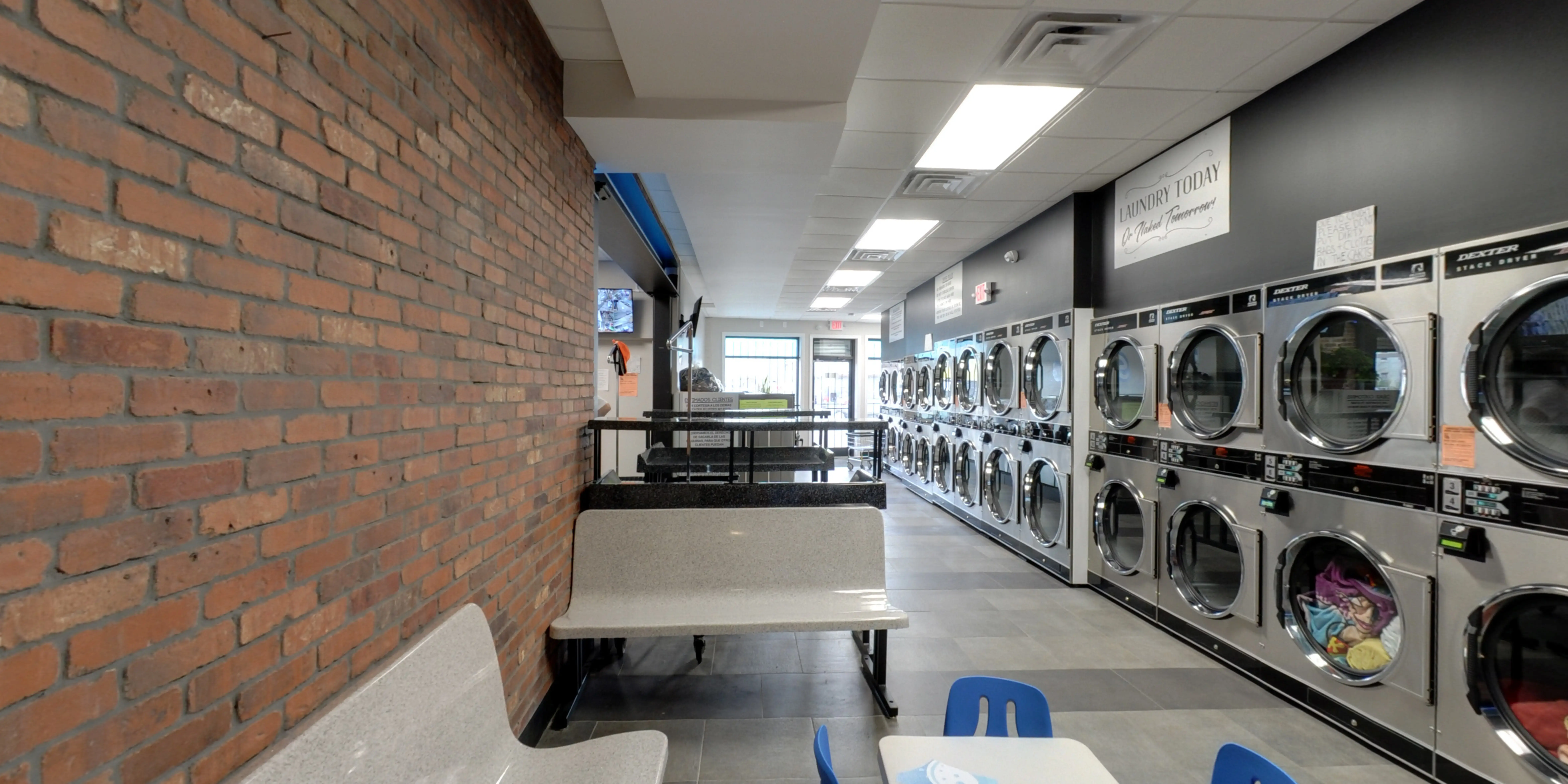 Stratmat Laundromat - Image 9