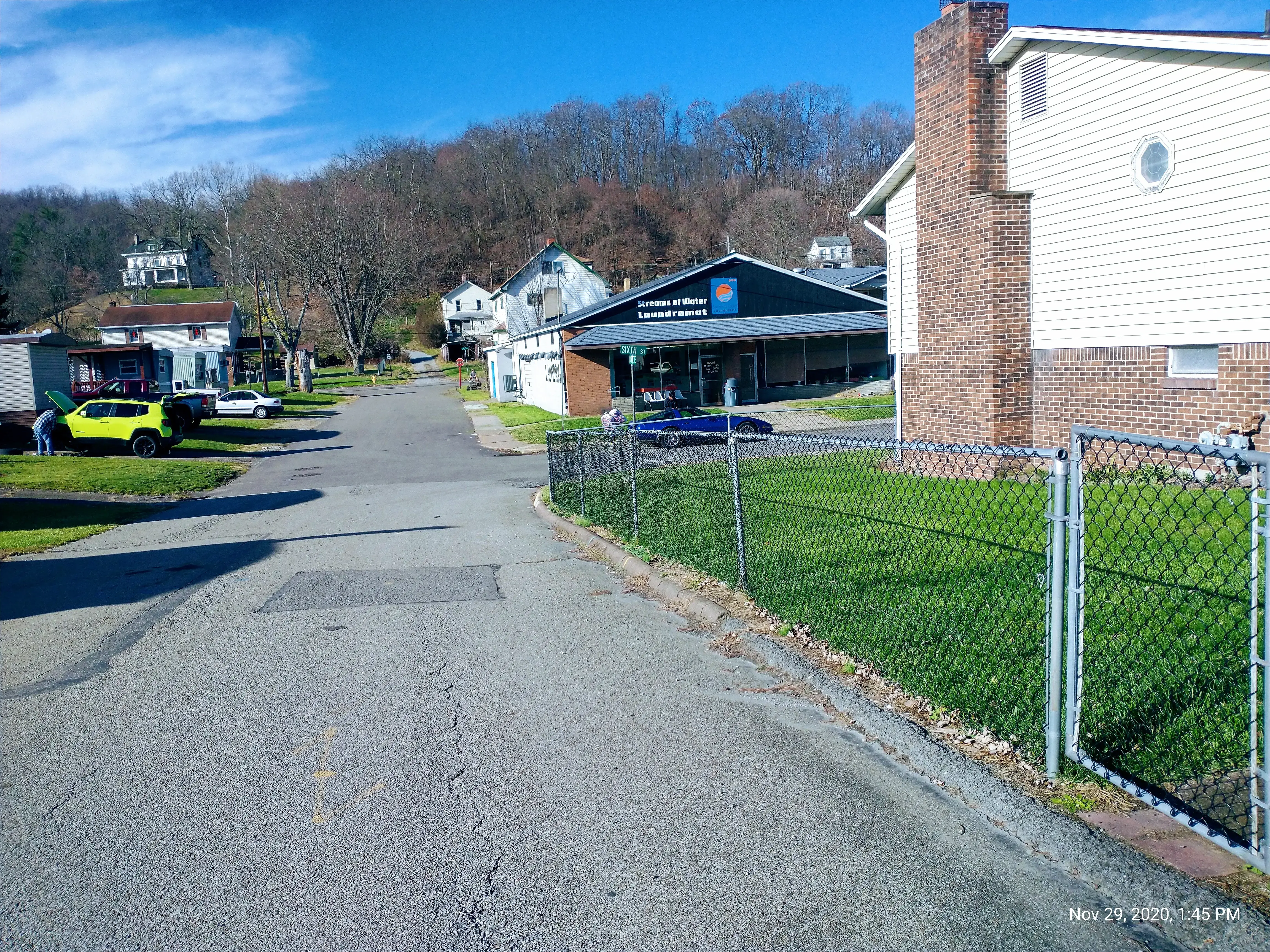 Streams Of Water Laundry thumbnail 4