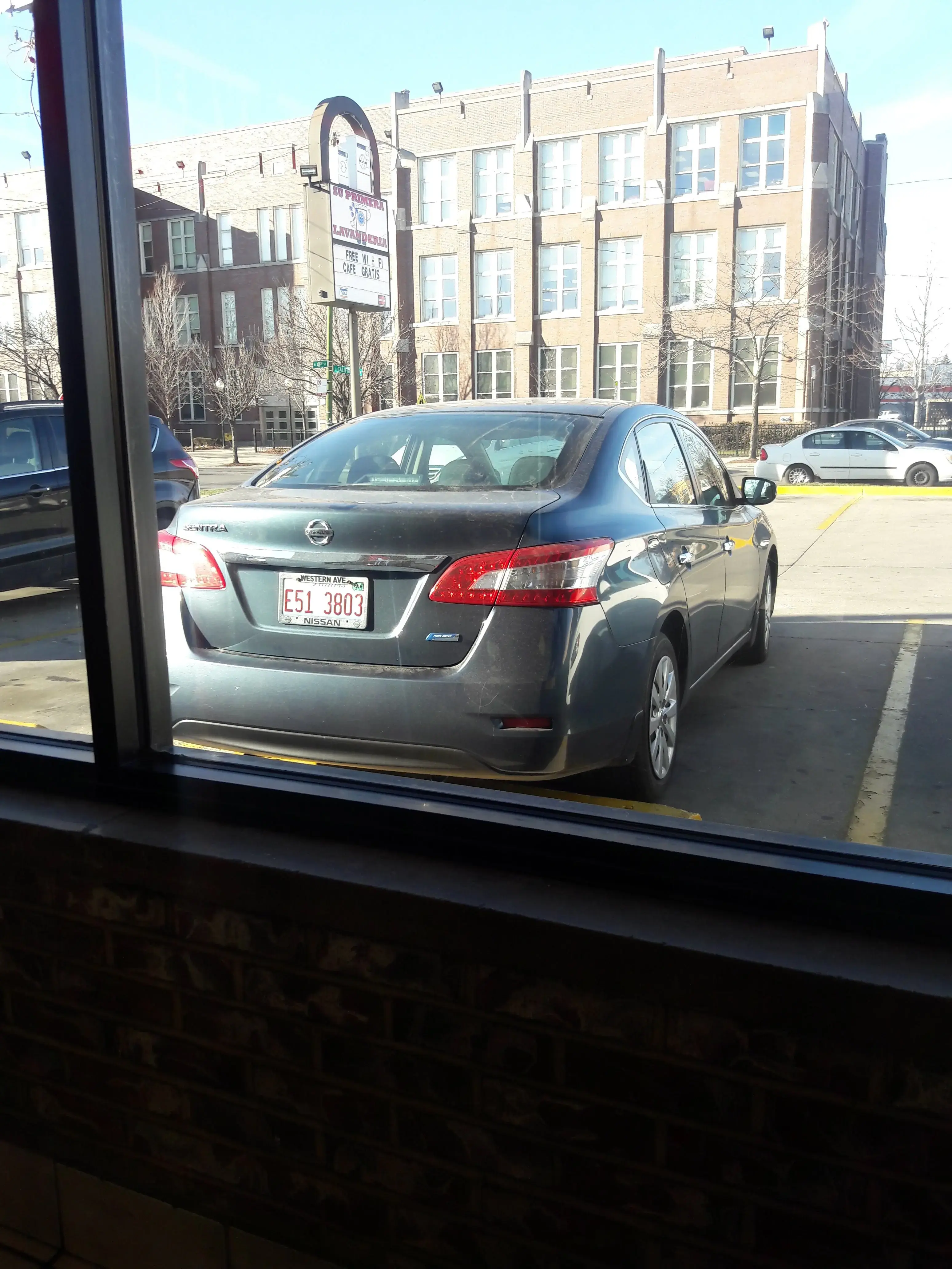 Su Primera Lavanderia thumbnail 17