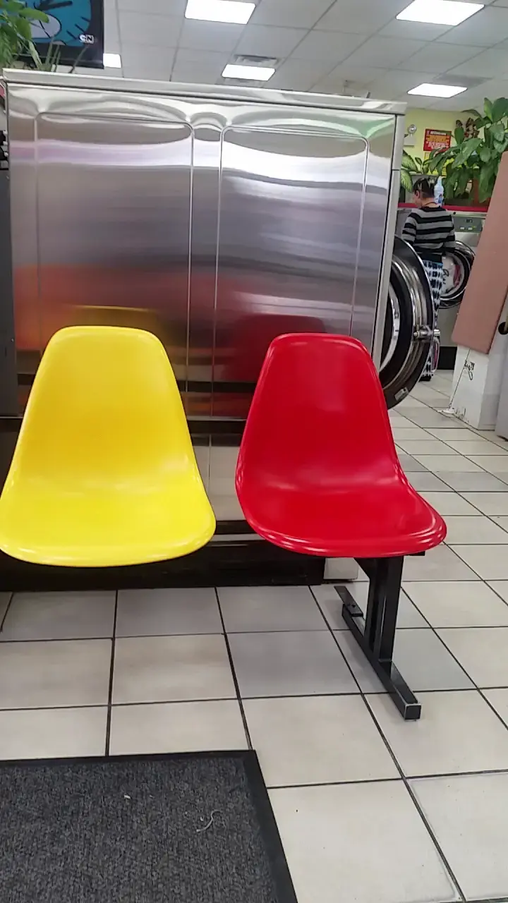 Su Primera Lavanderia thumbnail 15