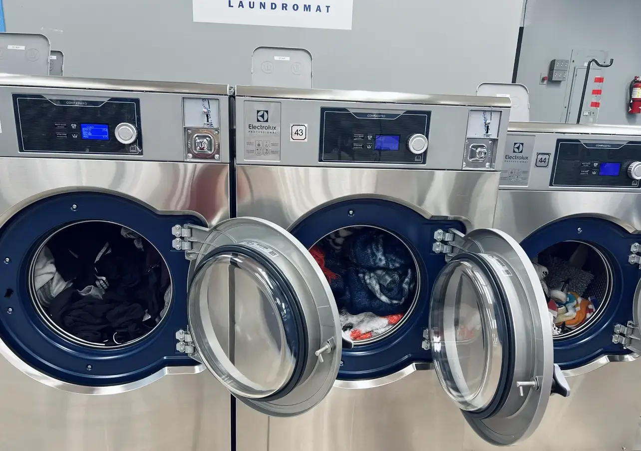 Sudd's Laundromat thumbnail 11