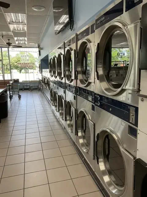 Sudd's Laundromat thumbnail 5