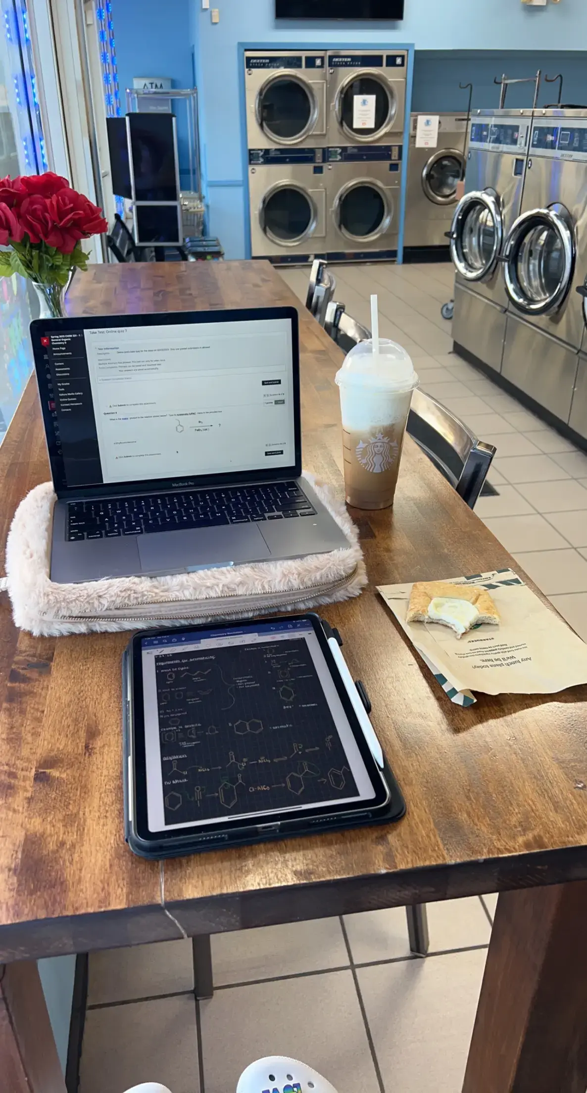 Sudd's Laundromat - Image 20