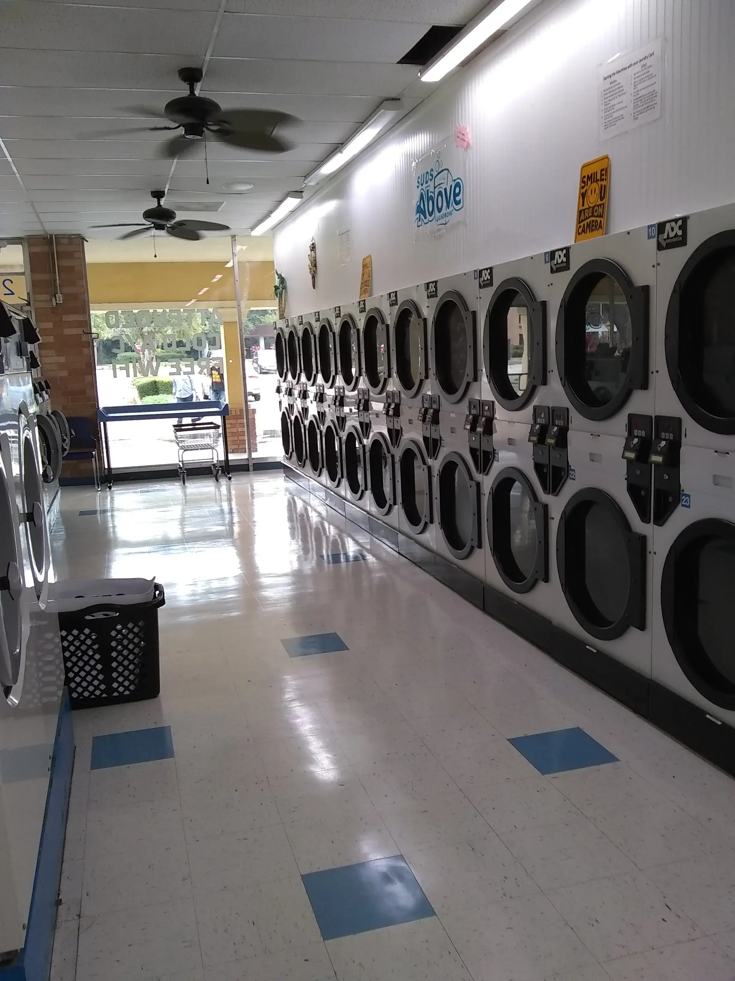 Suds Above Laundromat (Clean Quarters) thumbnail 4