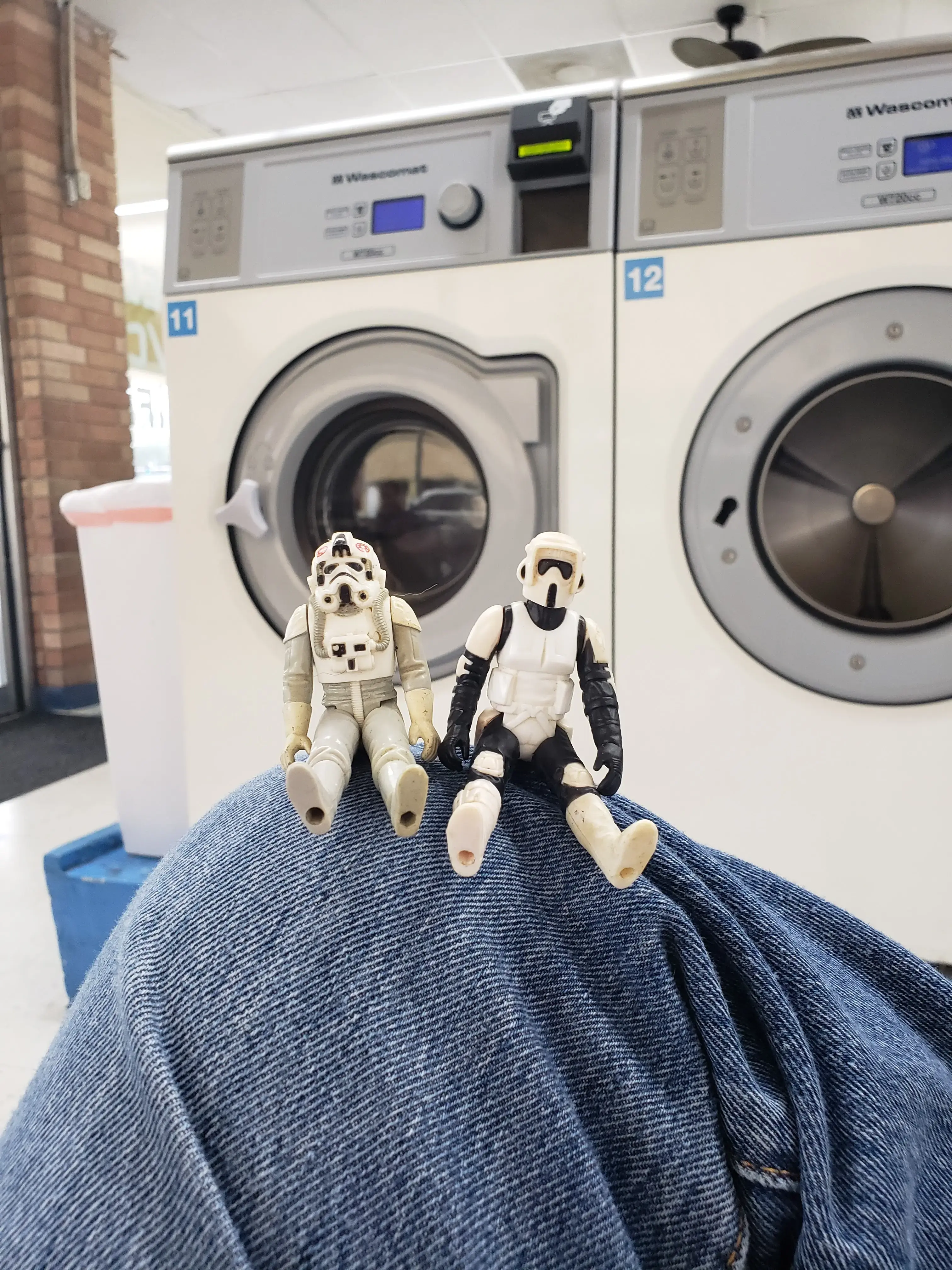 Suds Above Laundromat (Clean Quarters) thumbnail 11