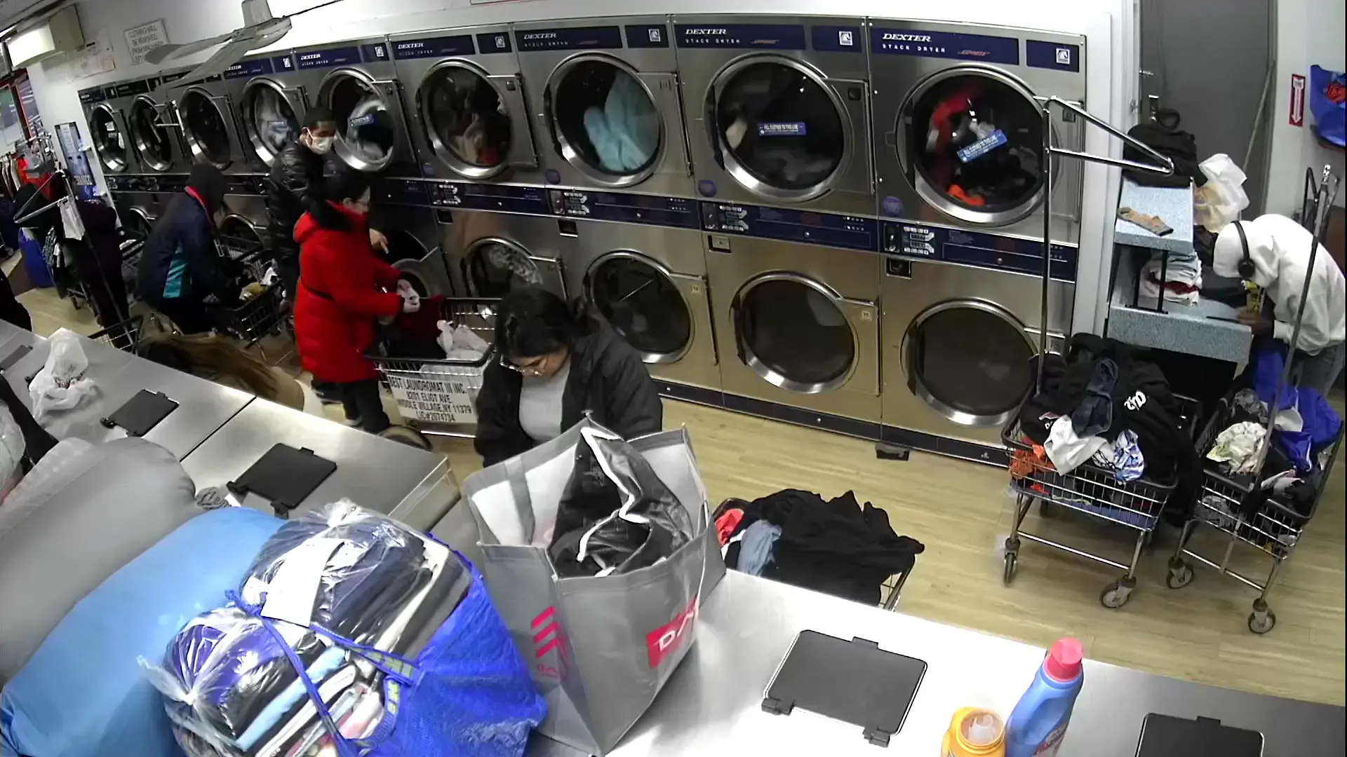 Suds and Such Laundromat thumbnail 7