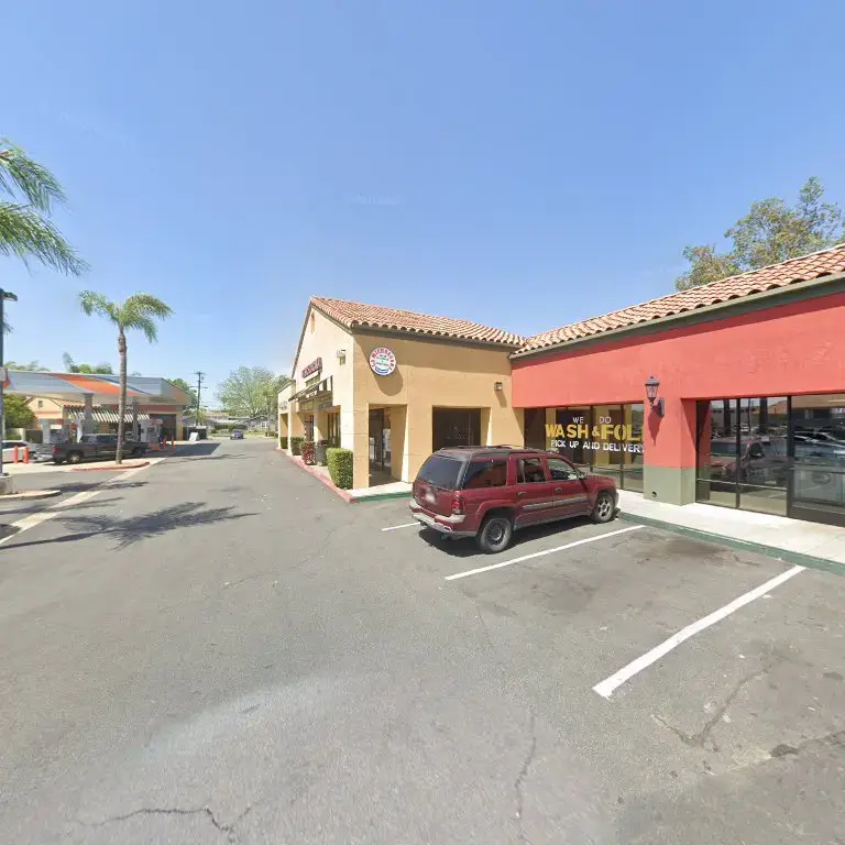 Suds & Bubbles Laundry Services thumbnail 18