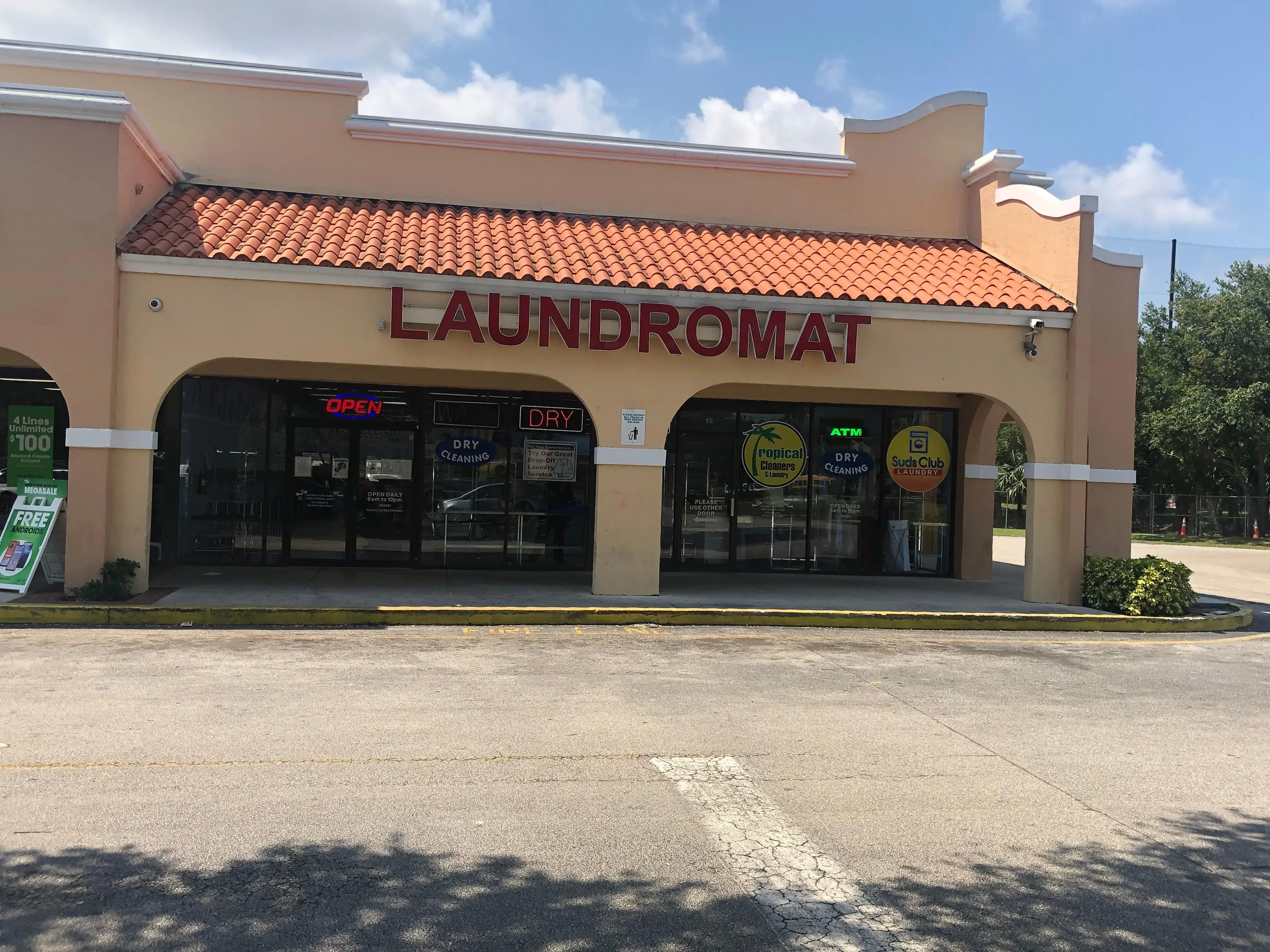 Suds Club Laundromat + Dry Cleaners thumbnail 1