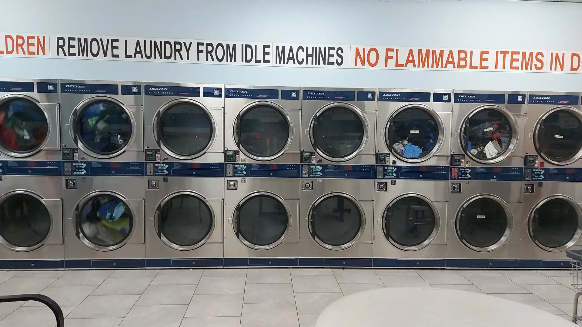 Suds Club Laundromat + Wash, Dry & Fold - Image 4