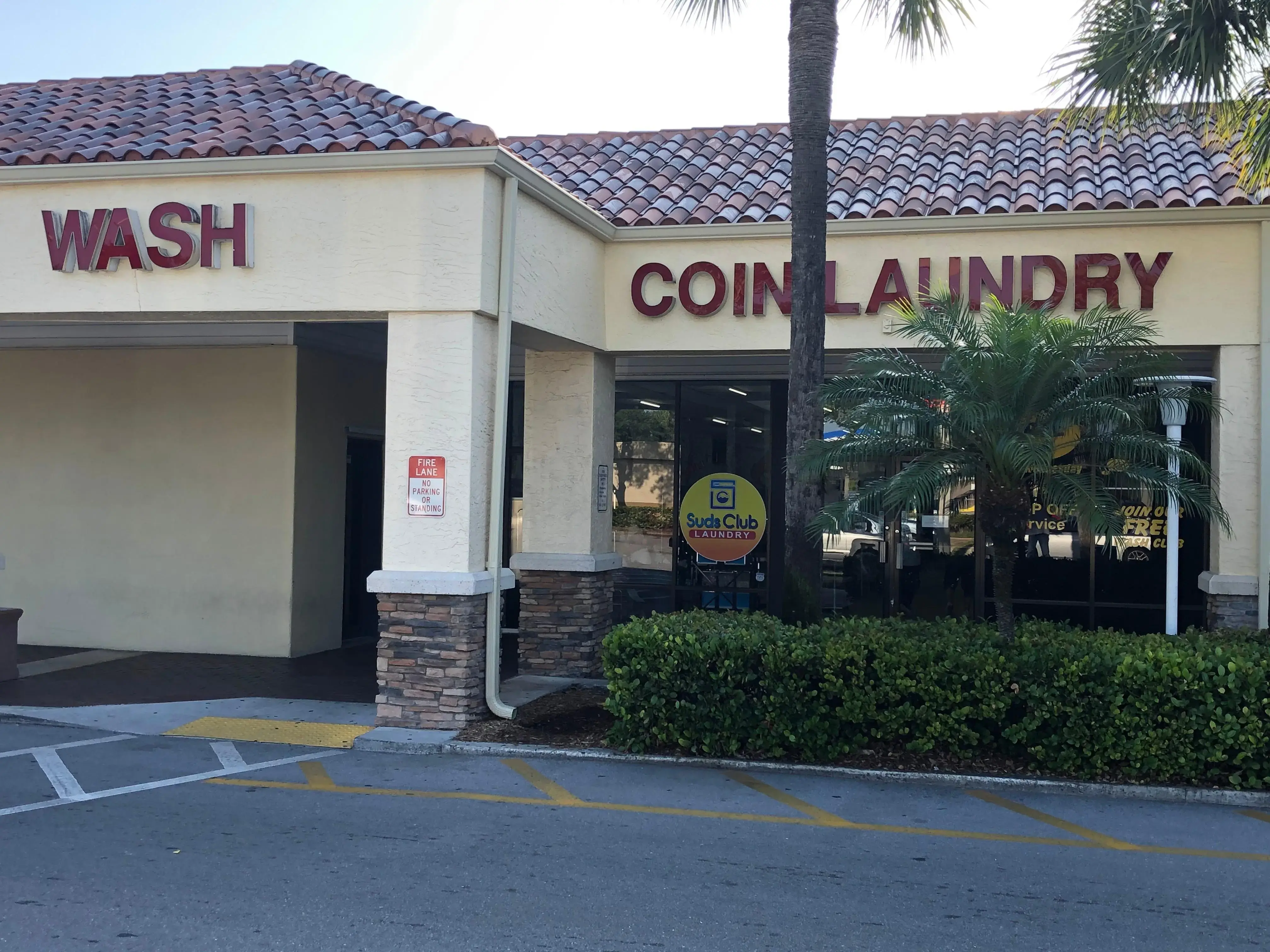 Suds Club Laundromat + Wash, Dry & Fold thumbnail 18