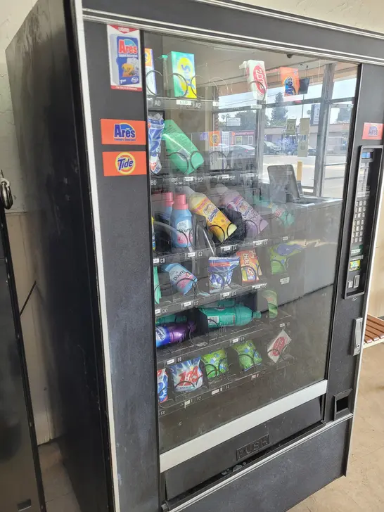 Suds & Fold Laundromat - Image 5