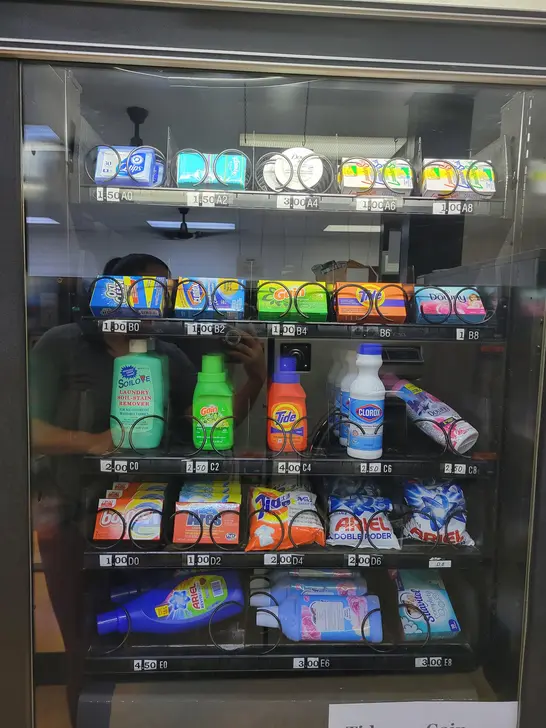 Suds & Fold Laundromat thumbnail 7