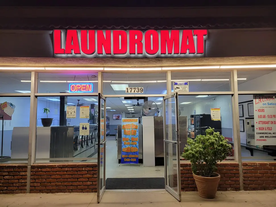 Suds & Fold Laundromat thumbnail 2