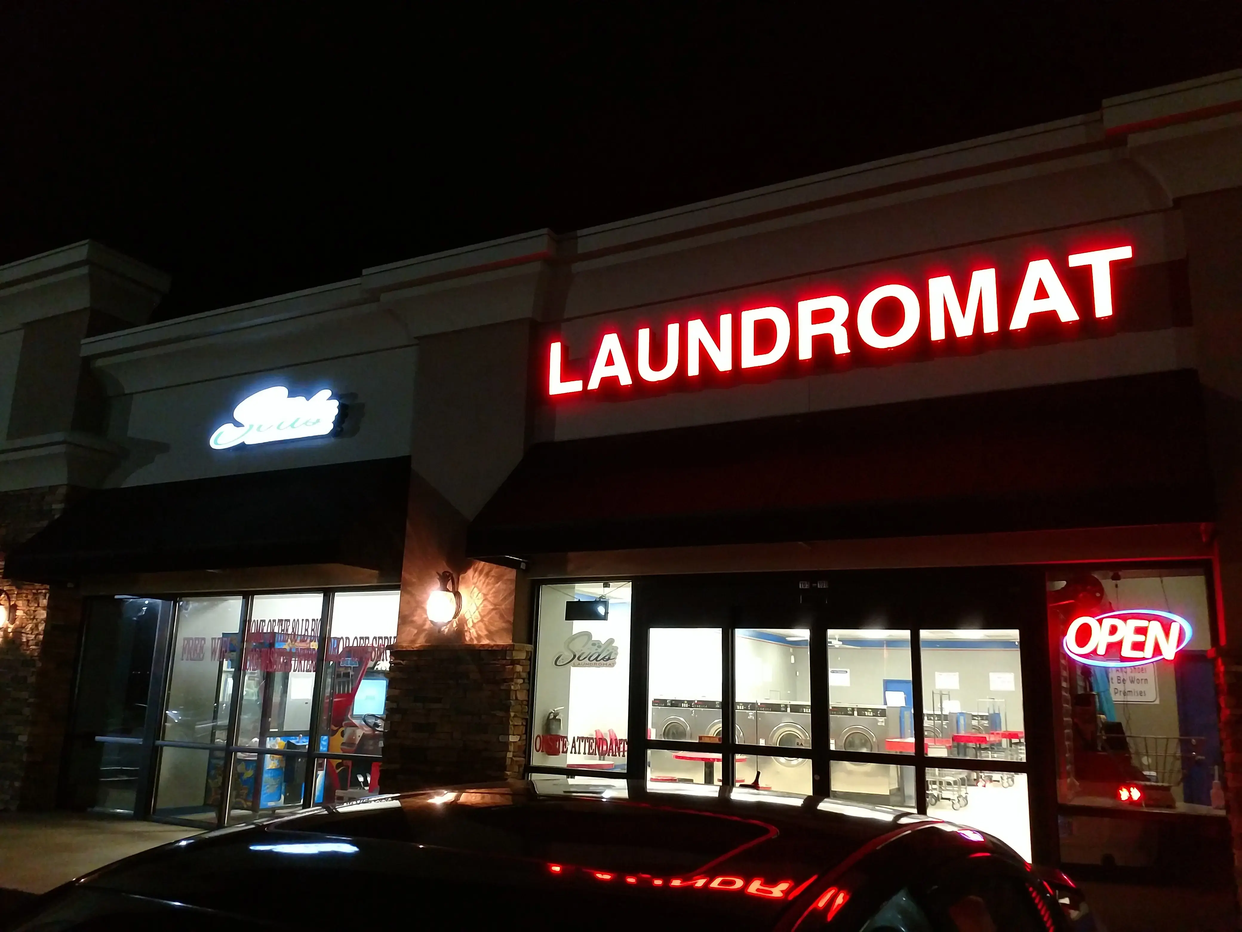 Suds Laundromat - Image 19