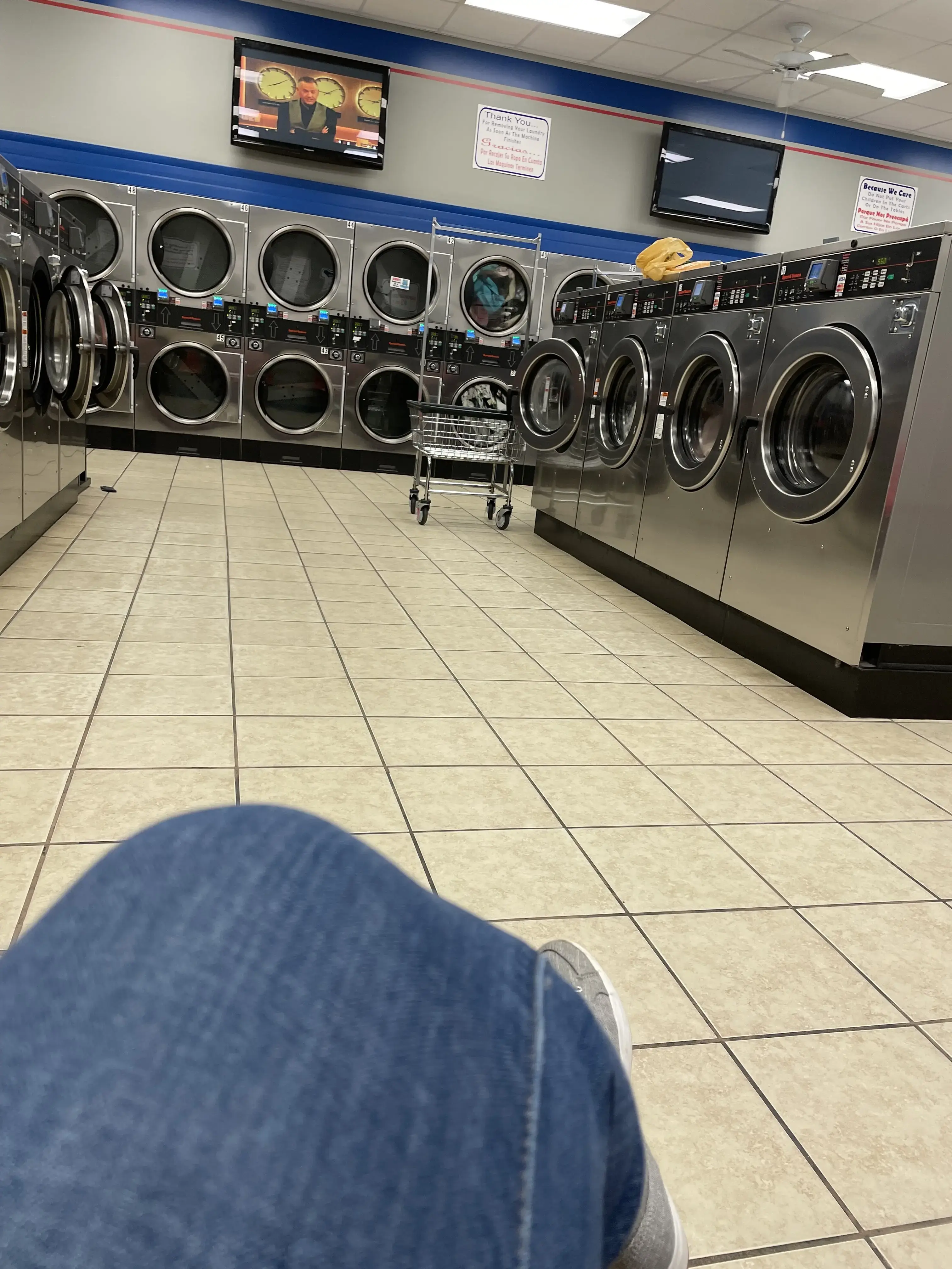Suds Laundromat thumbnail 1