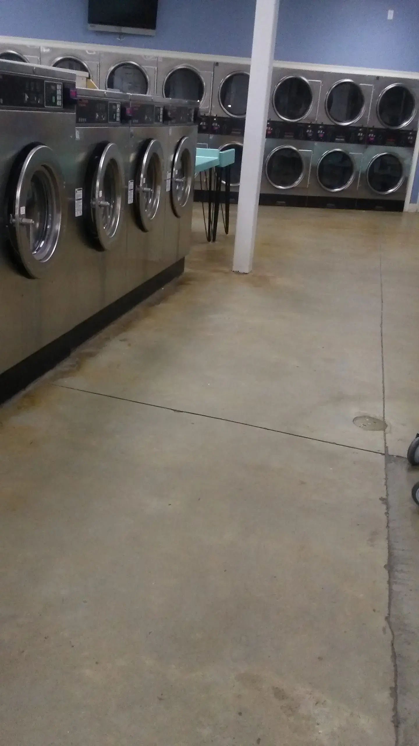 Suds Laundromat - Image 13