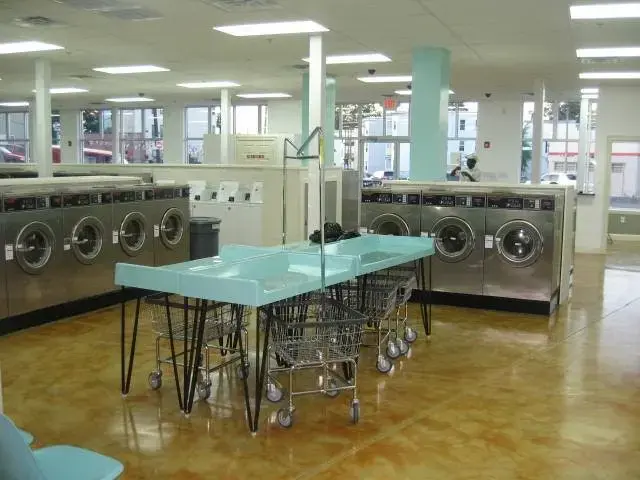 Suds Laundromat thumbnail 18