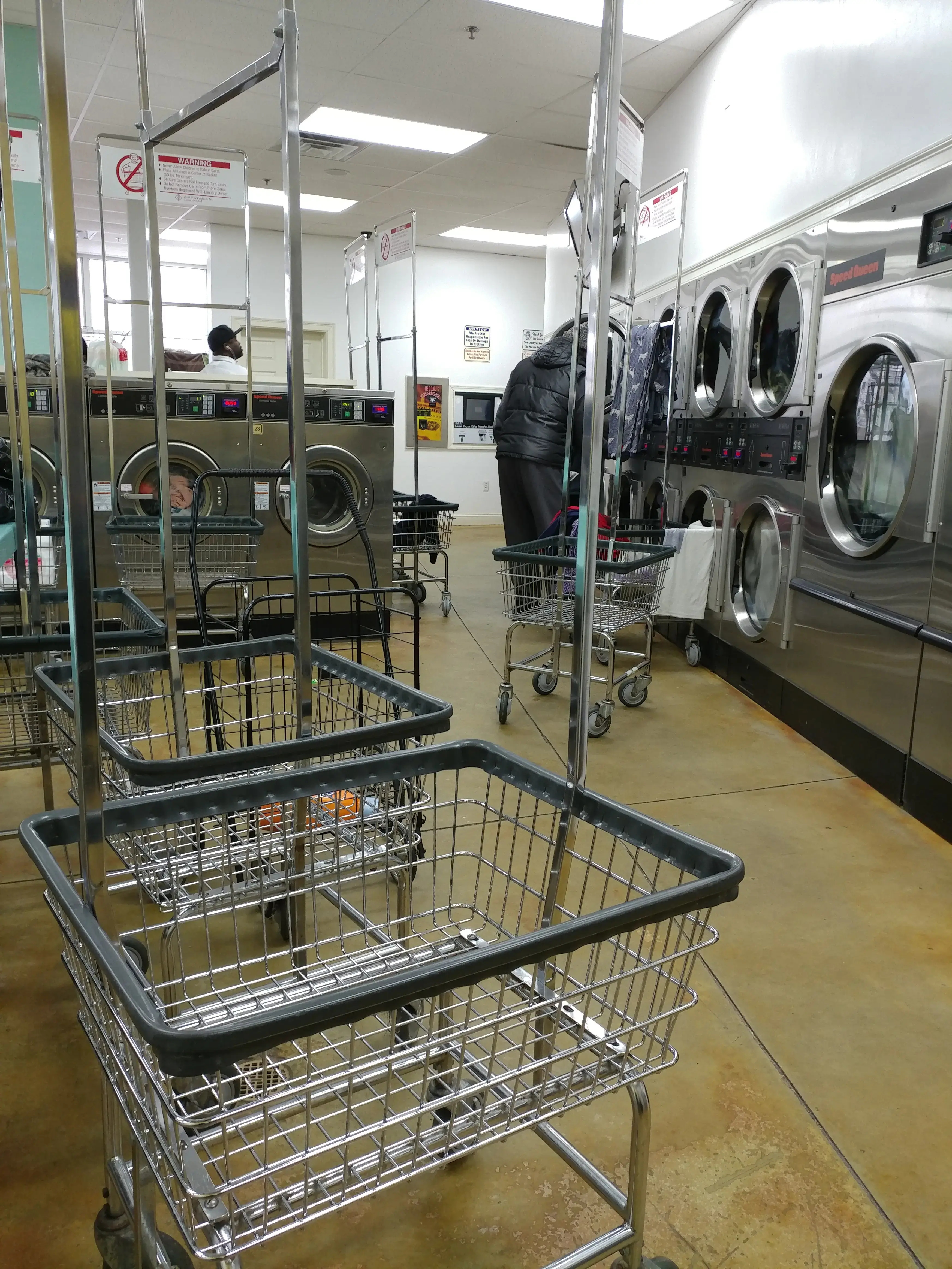 Suds Laundromat thumbnail 8
