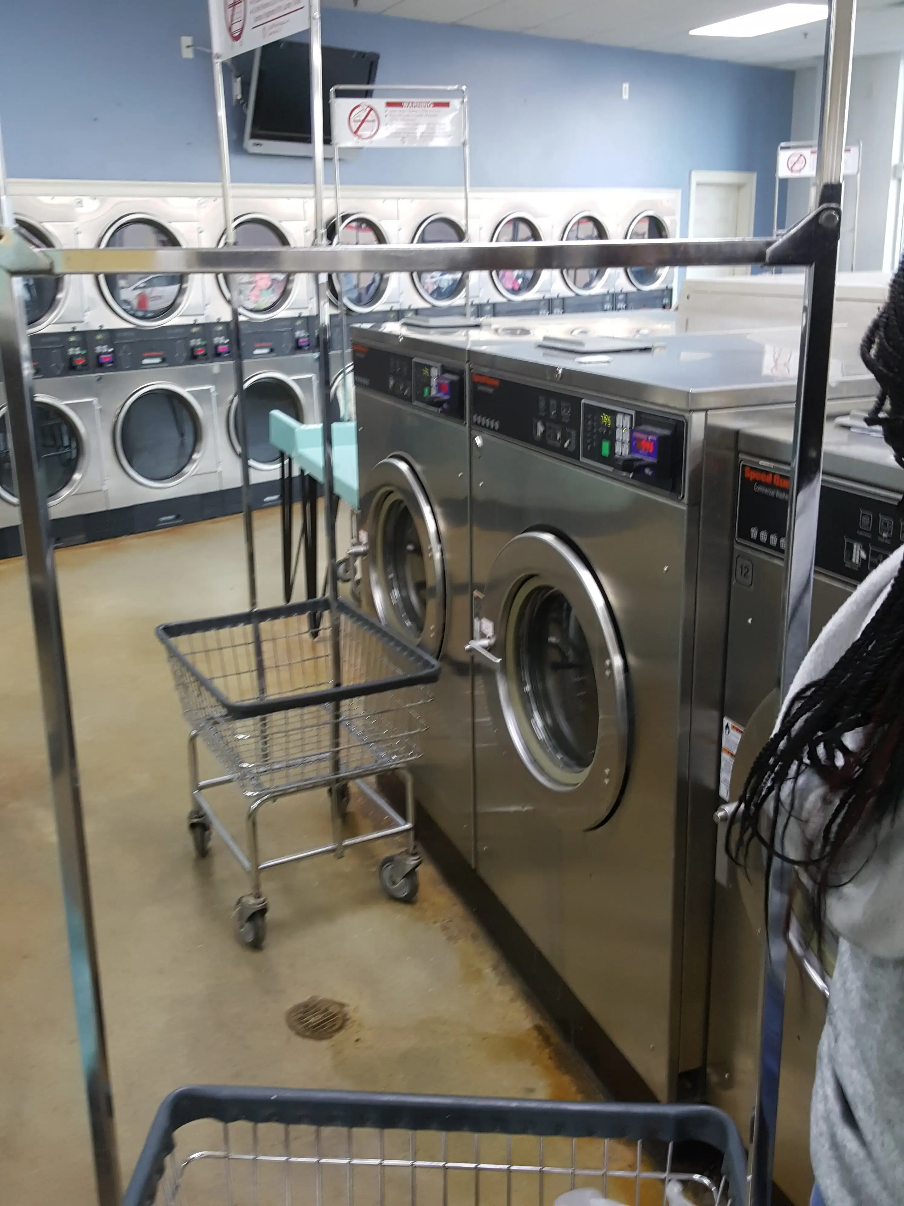 Suds Laundromat - Image 20
