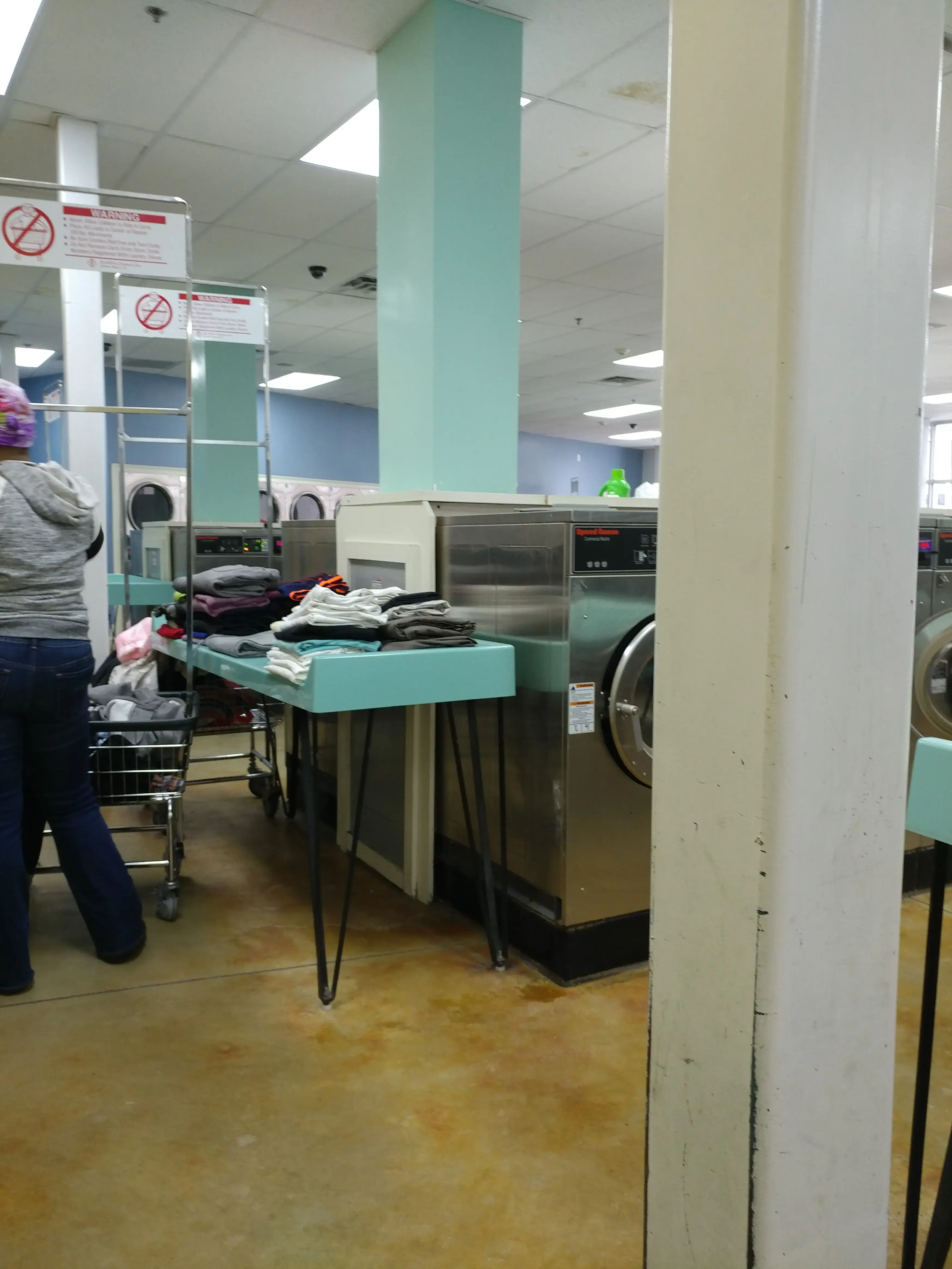 Suds Laundromat - Image 10