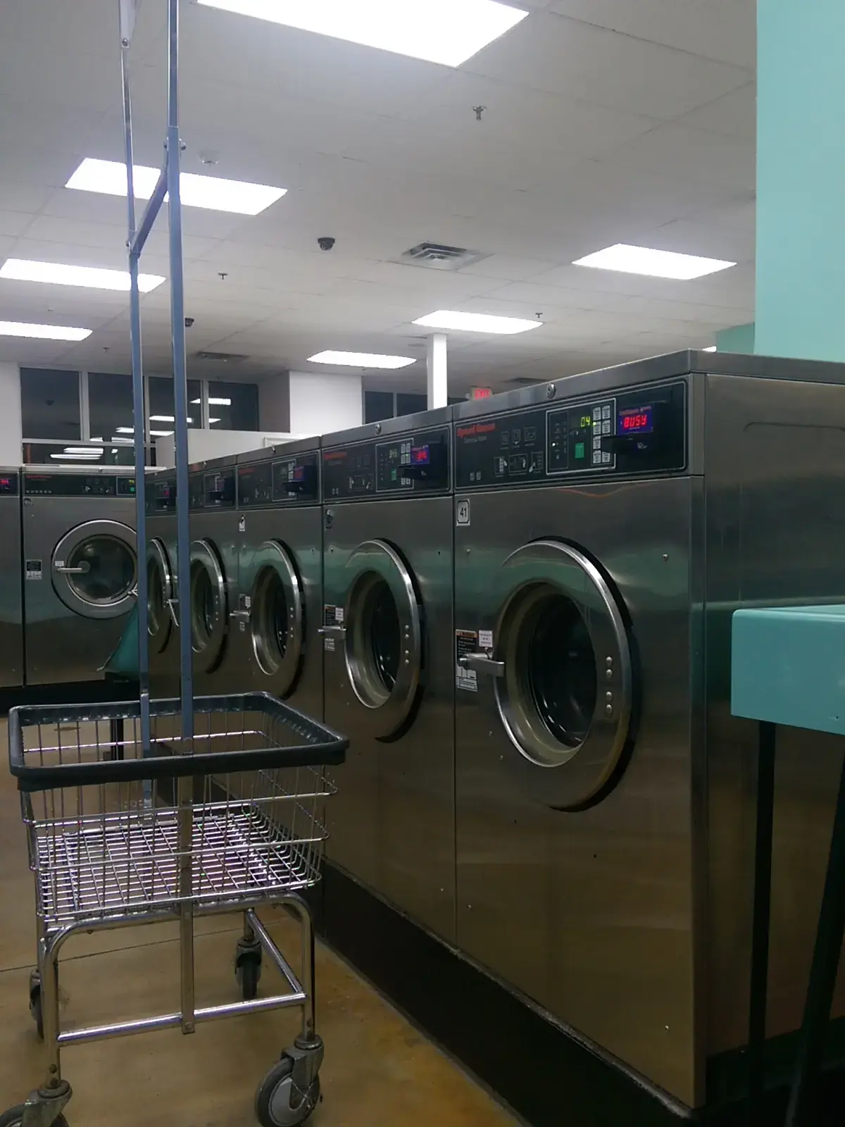 Suds Laundromat thumbnail 15