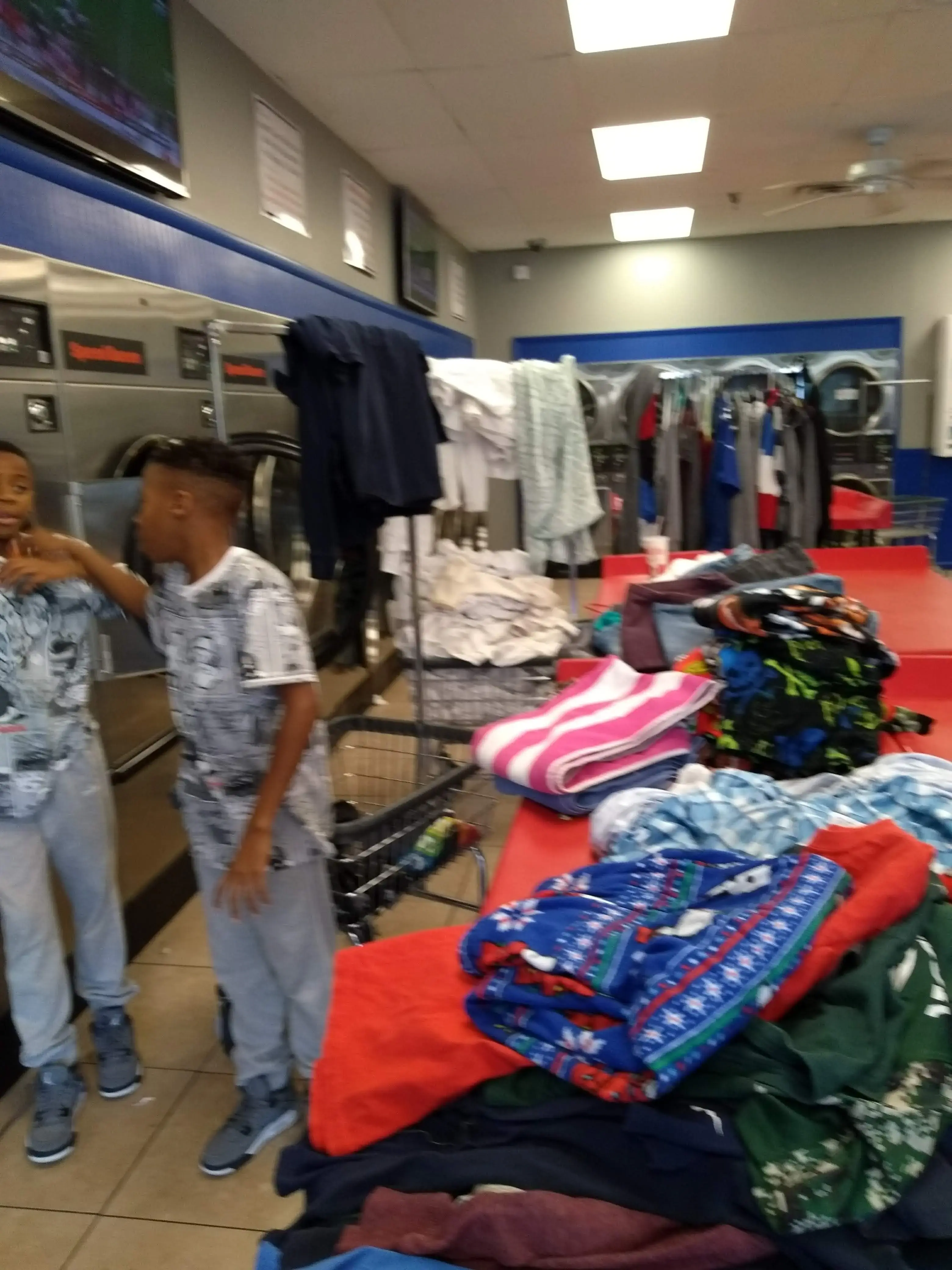 Suds Laundromat - Image 12