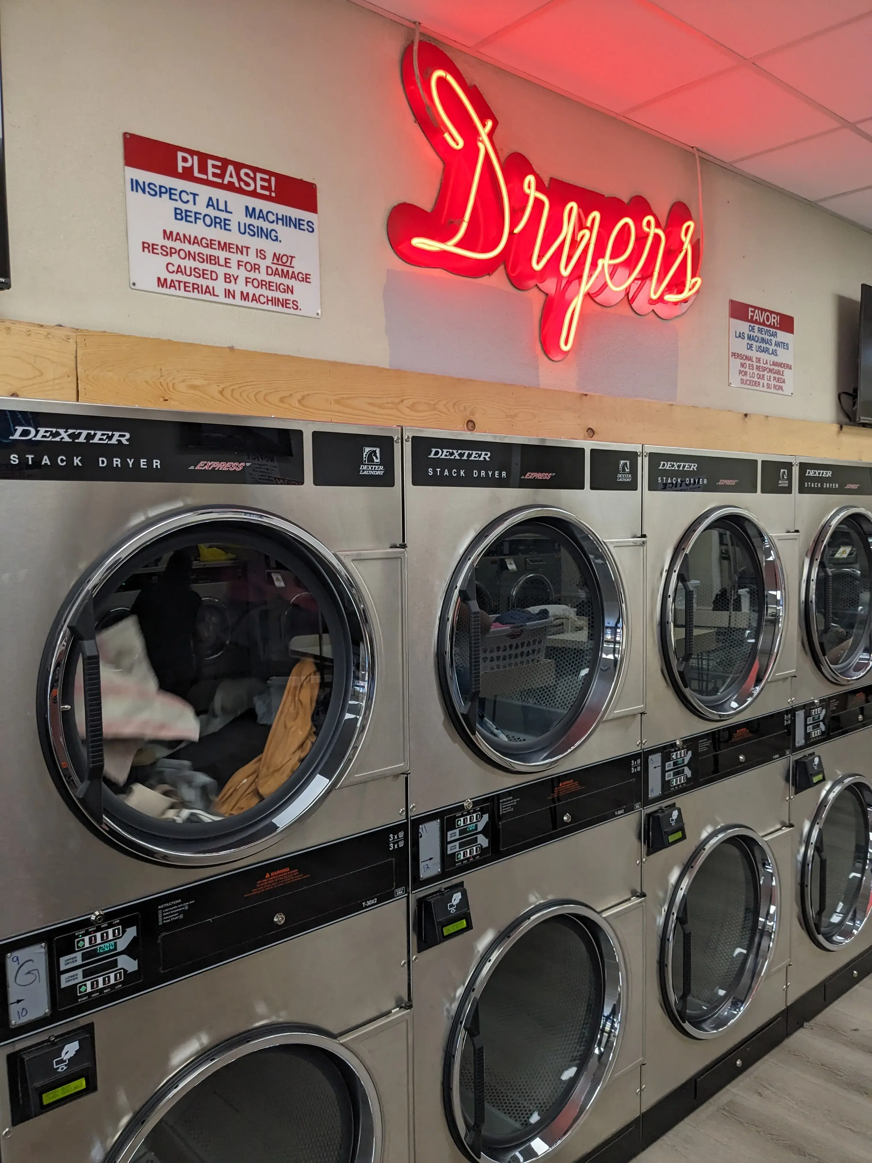 Sud's Laundromat thumbnail 3