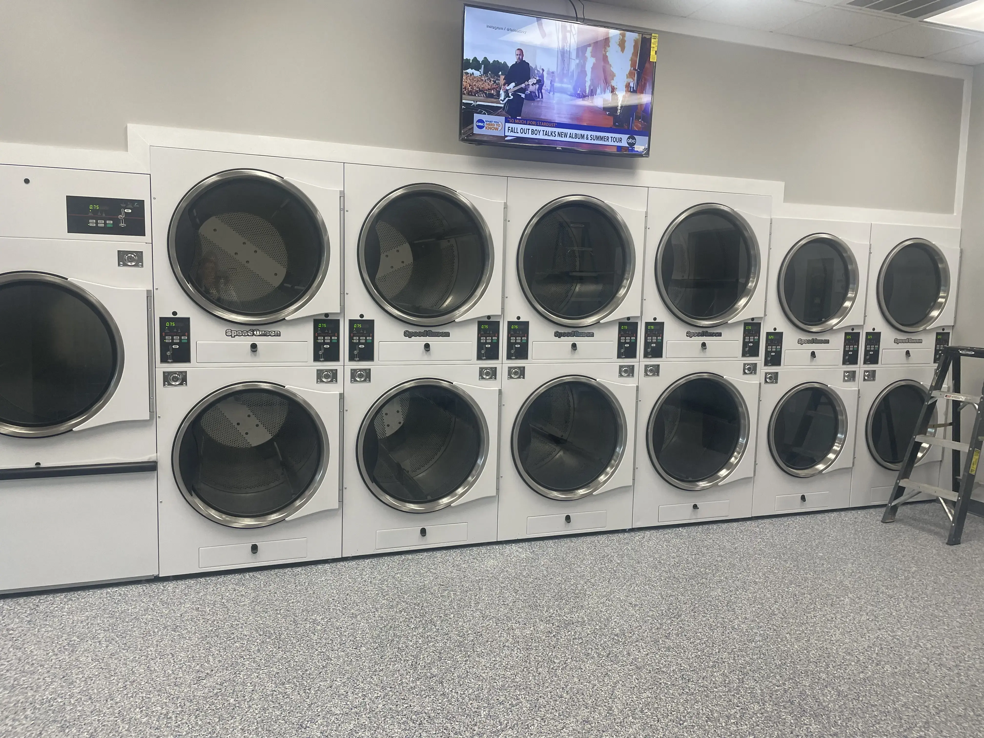Suds Laundry - Image 20